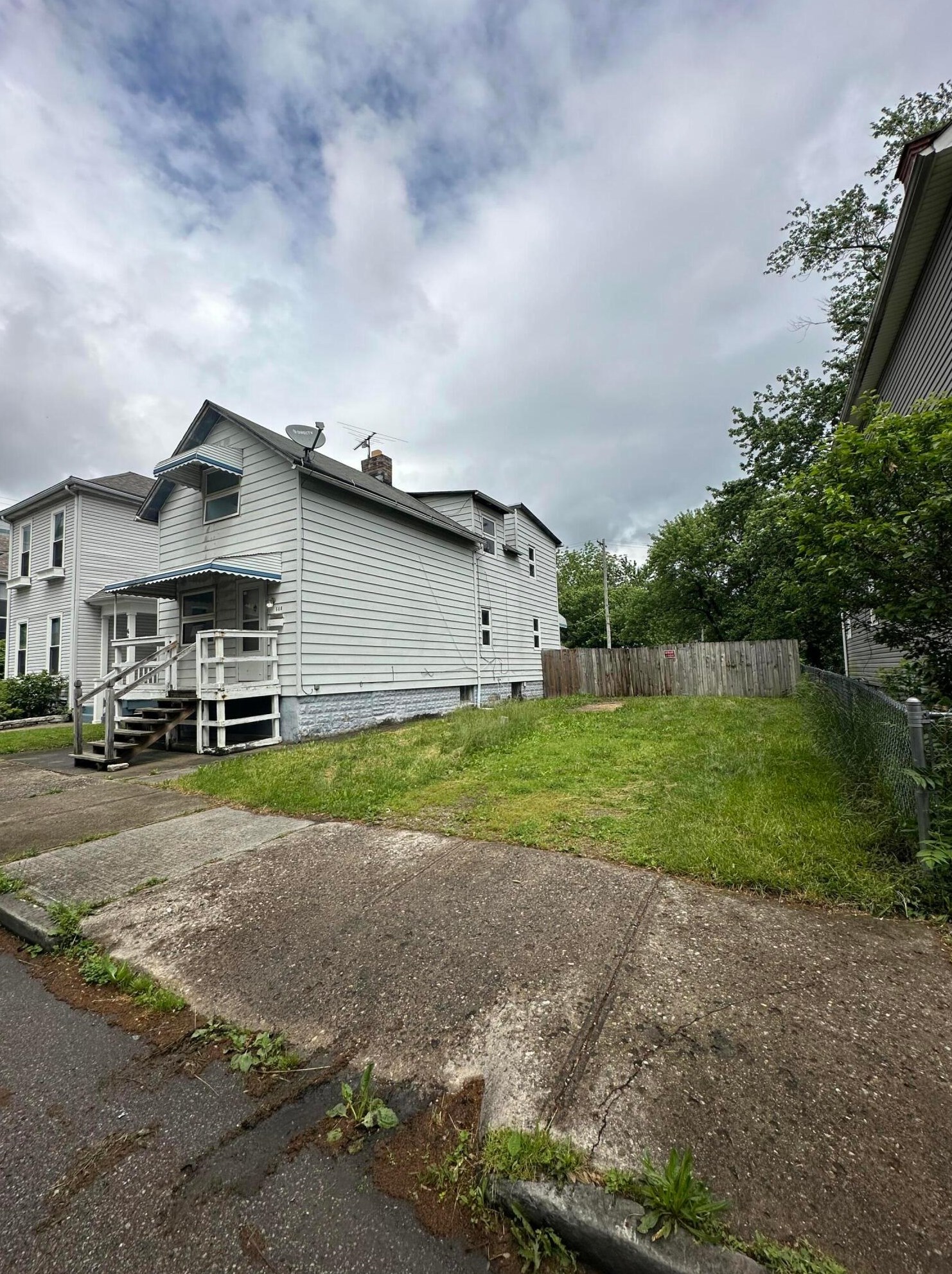 668 Wager St, Columbus, OH 43206