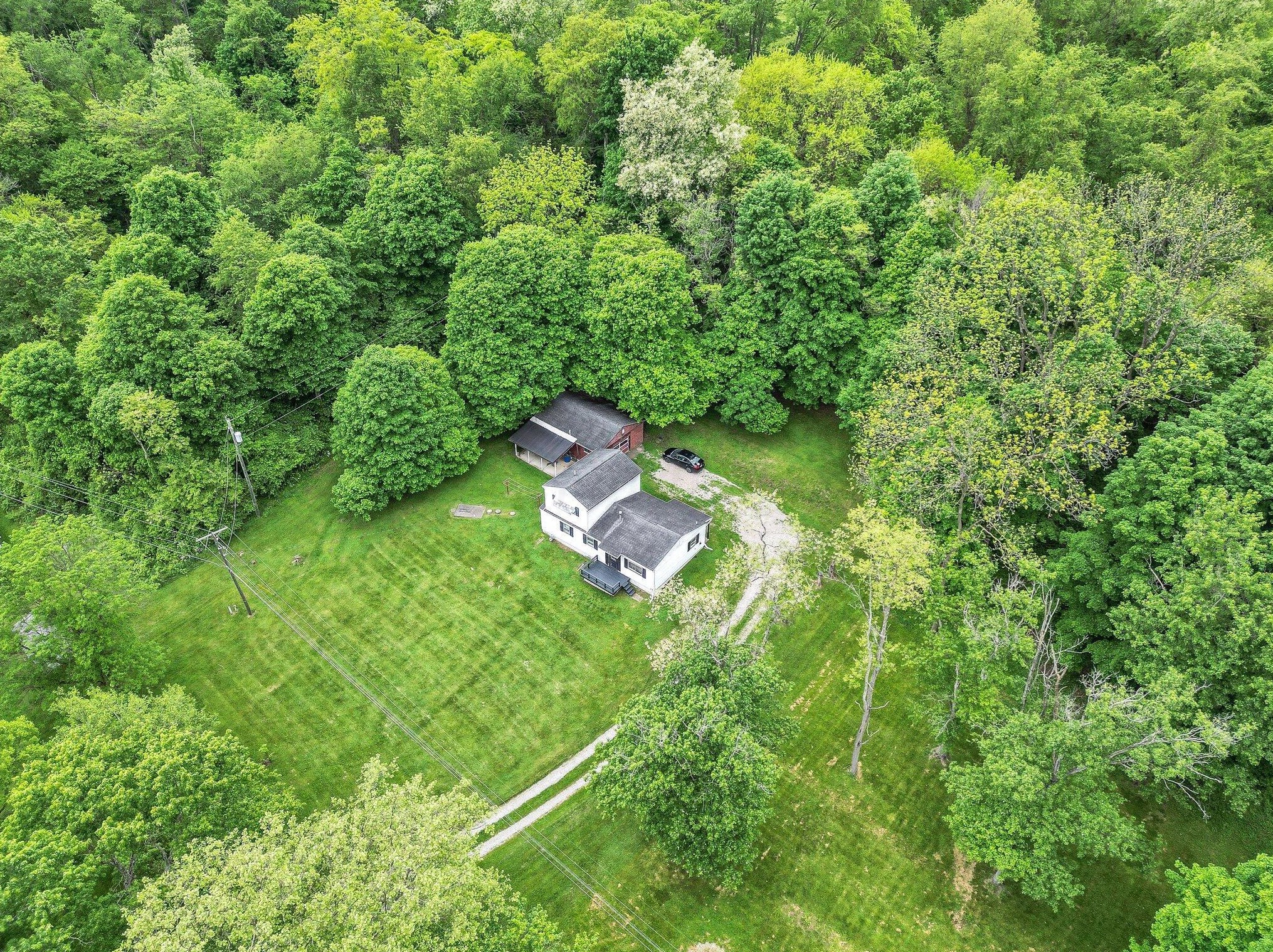 1229 Un Sta Rd, Granville OH  43023-9510 exterior