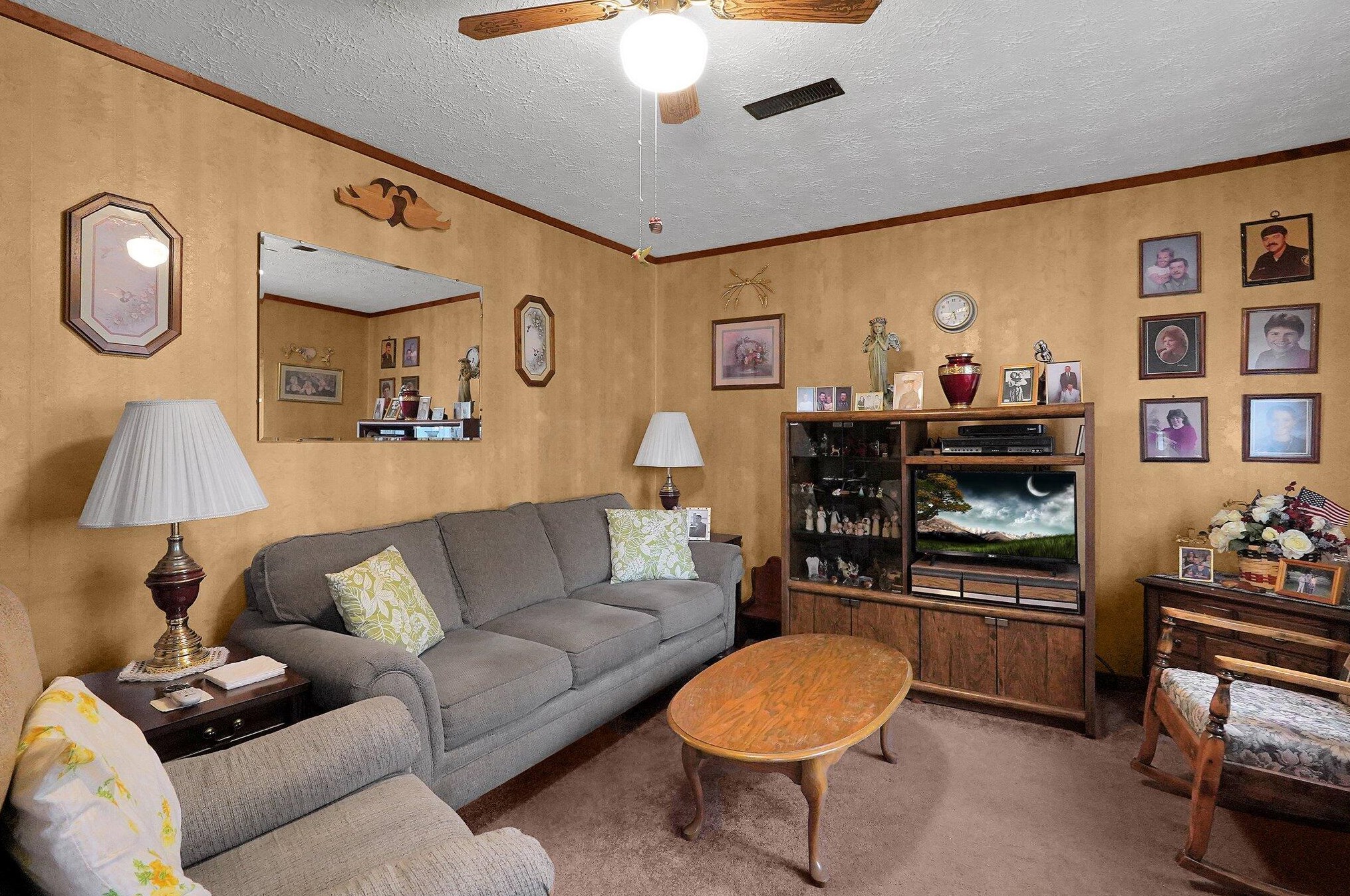1229 Un Sta Rd, Granville OH  43023-9510 exterior