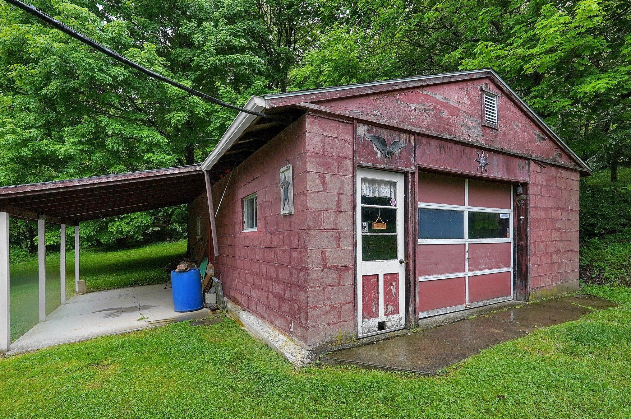 1229 Un Sta Rd, Granville OH  43023-9510 exterior