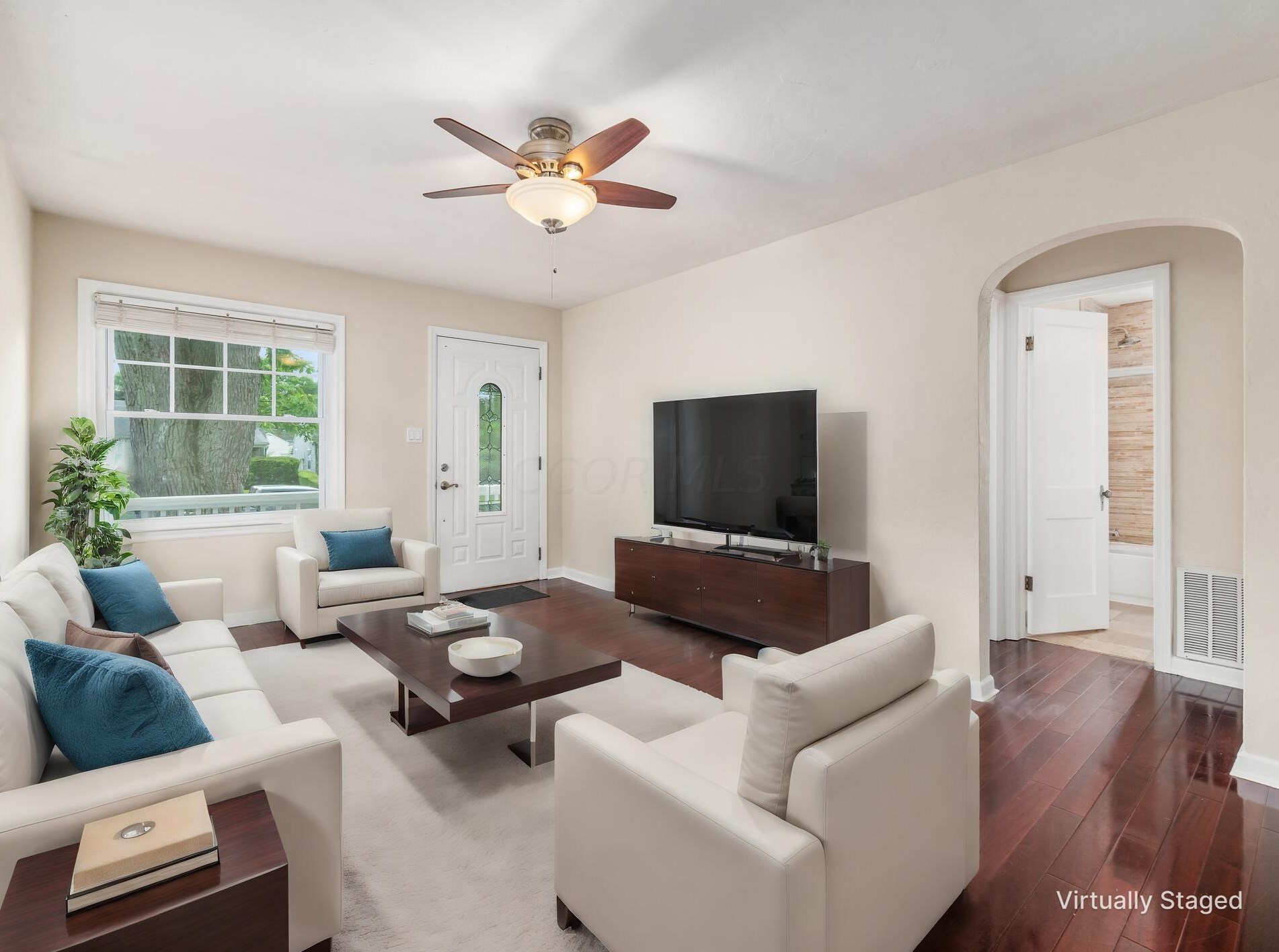 388 Royal Frst Blvd, Columbus OH  43214-1813 exterior