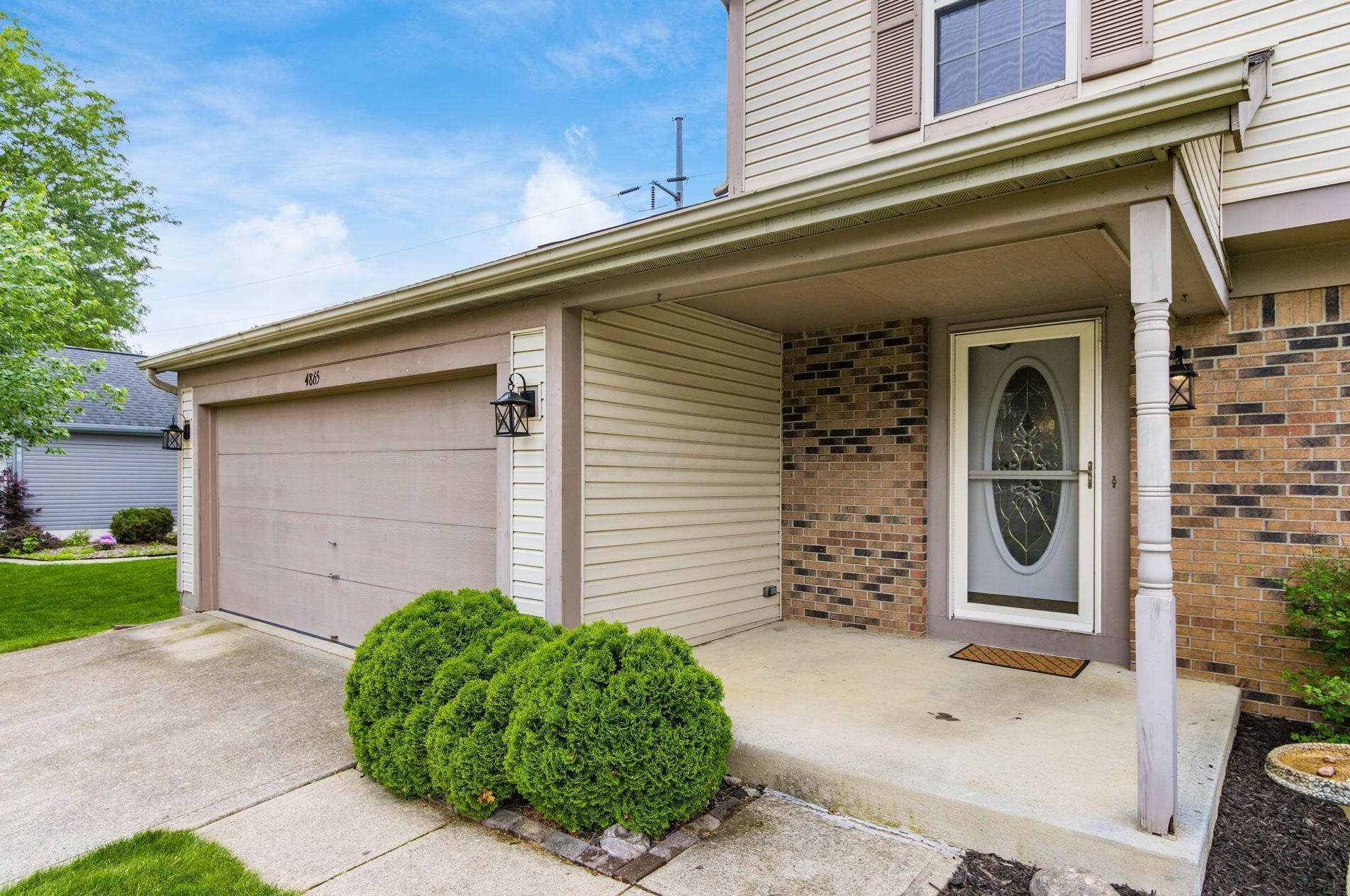 4865 Rustic Woods Ln, Columbus, OH 43230-4155