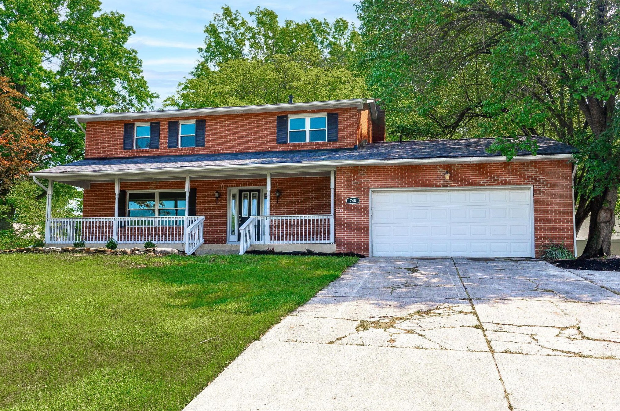 748 Strawberry Hill Rd, Columbus, OH 43213-3443