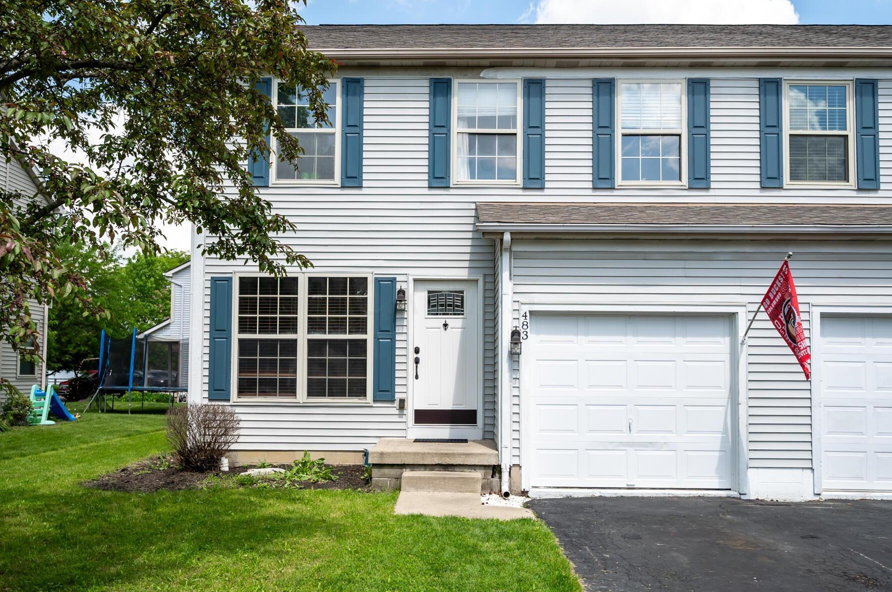 483 Applegate Ln, Delaware, OH 43015-4228