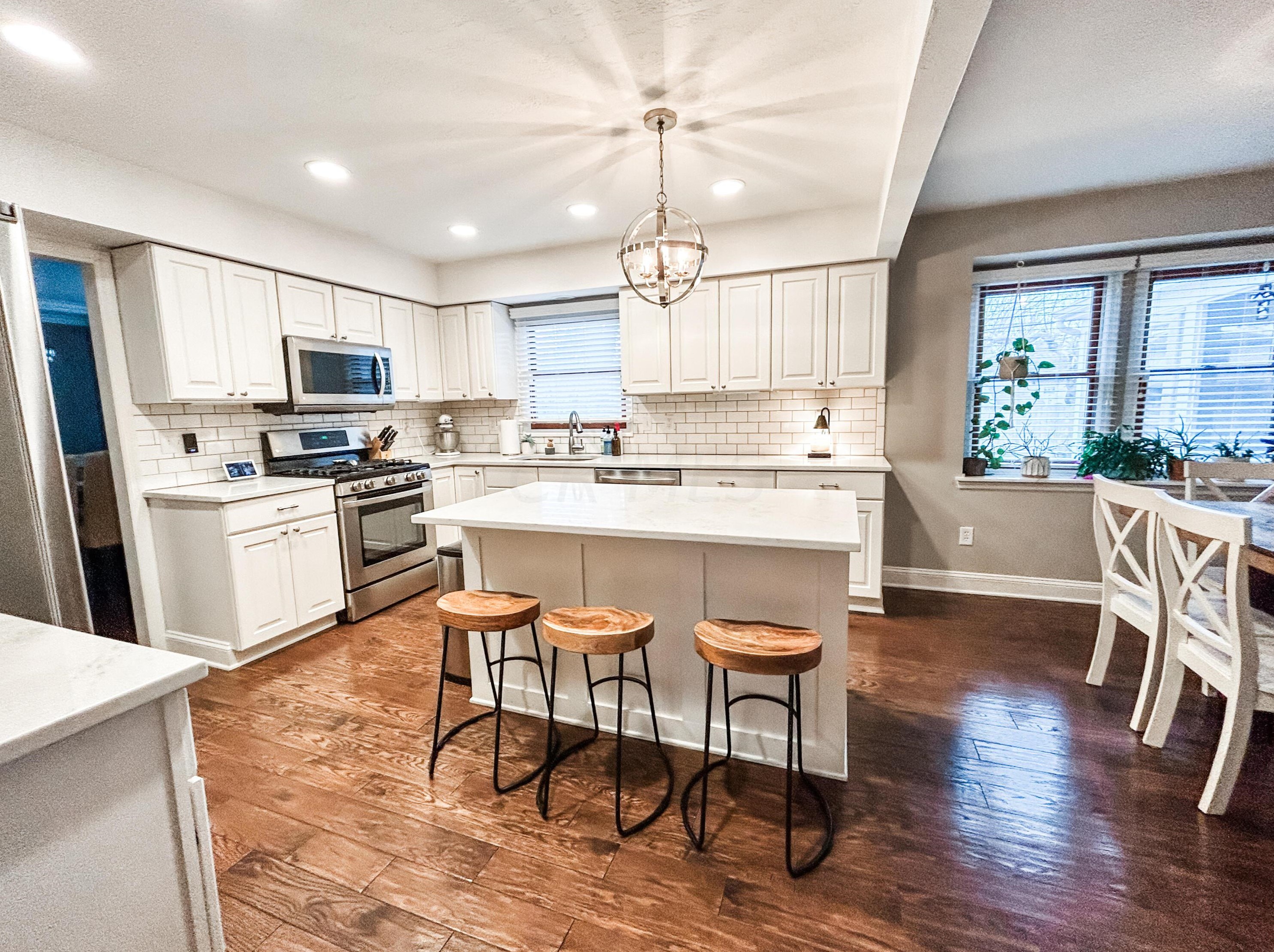 3535 Boathouse Dr, Hilliard OH  43026-7817 exterior