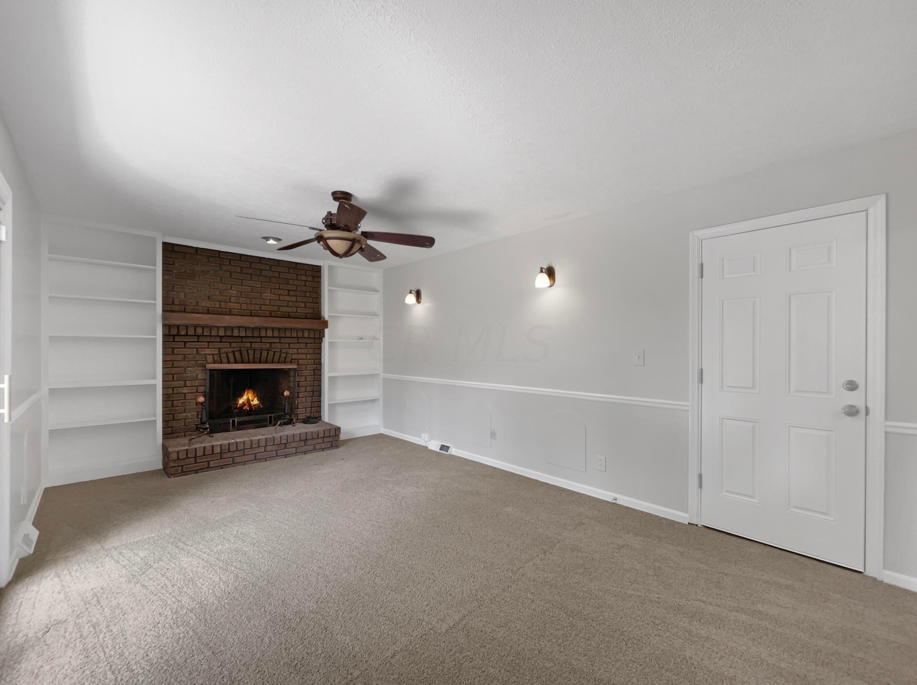 1300 Knollwood Dr, Columbus OH 43232 exterior