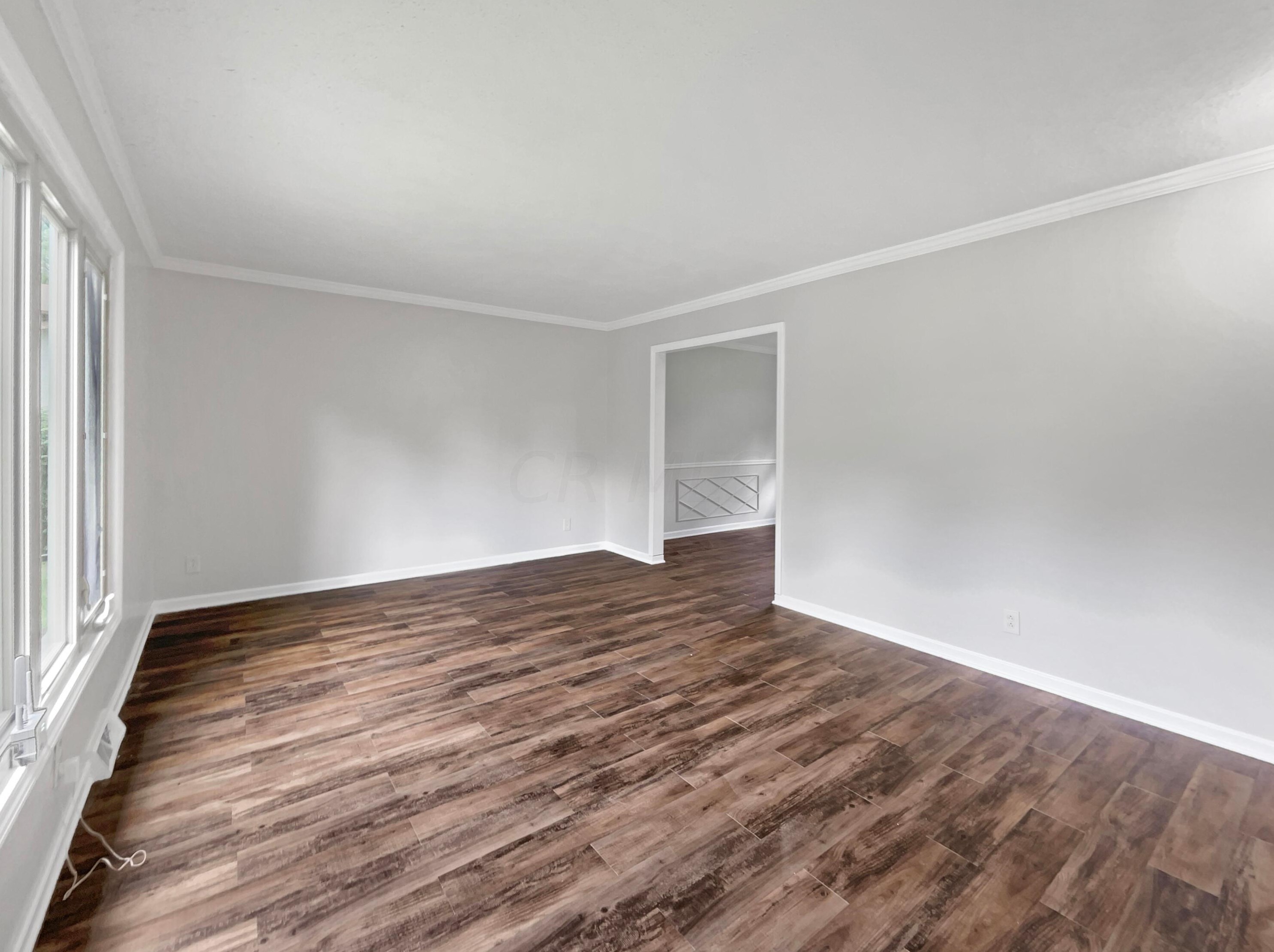 1300 Knollwood Dr, Columbus OH 43232 exterior