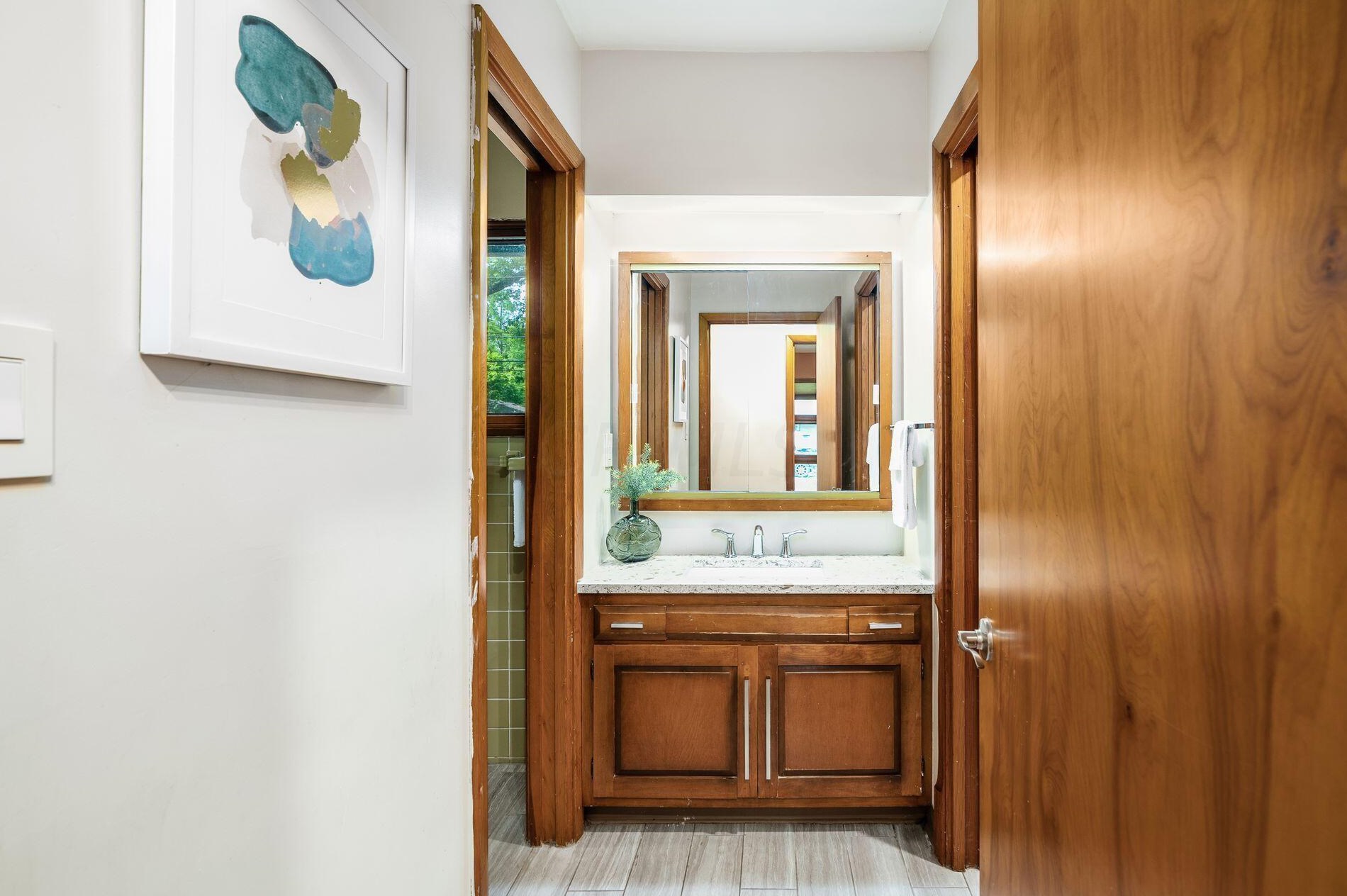 2660 Minerva Lake Rd, Columbus OH  43231-4870 exterior