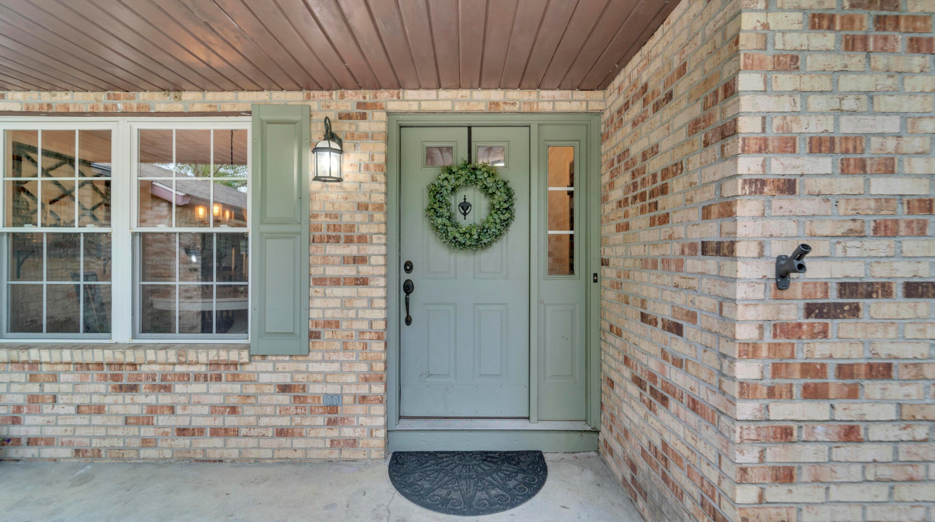 800 Cherry Btm Rd, Columbus OH 43230-2109 exterior