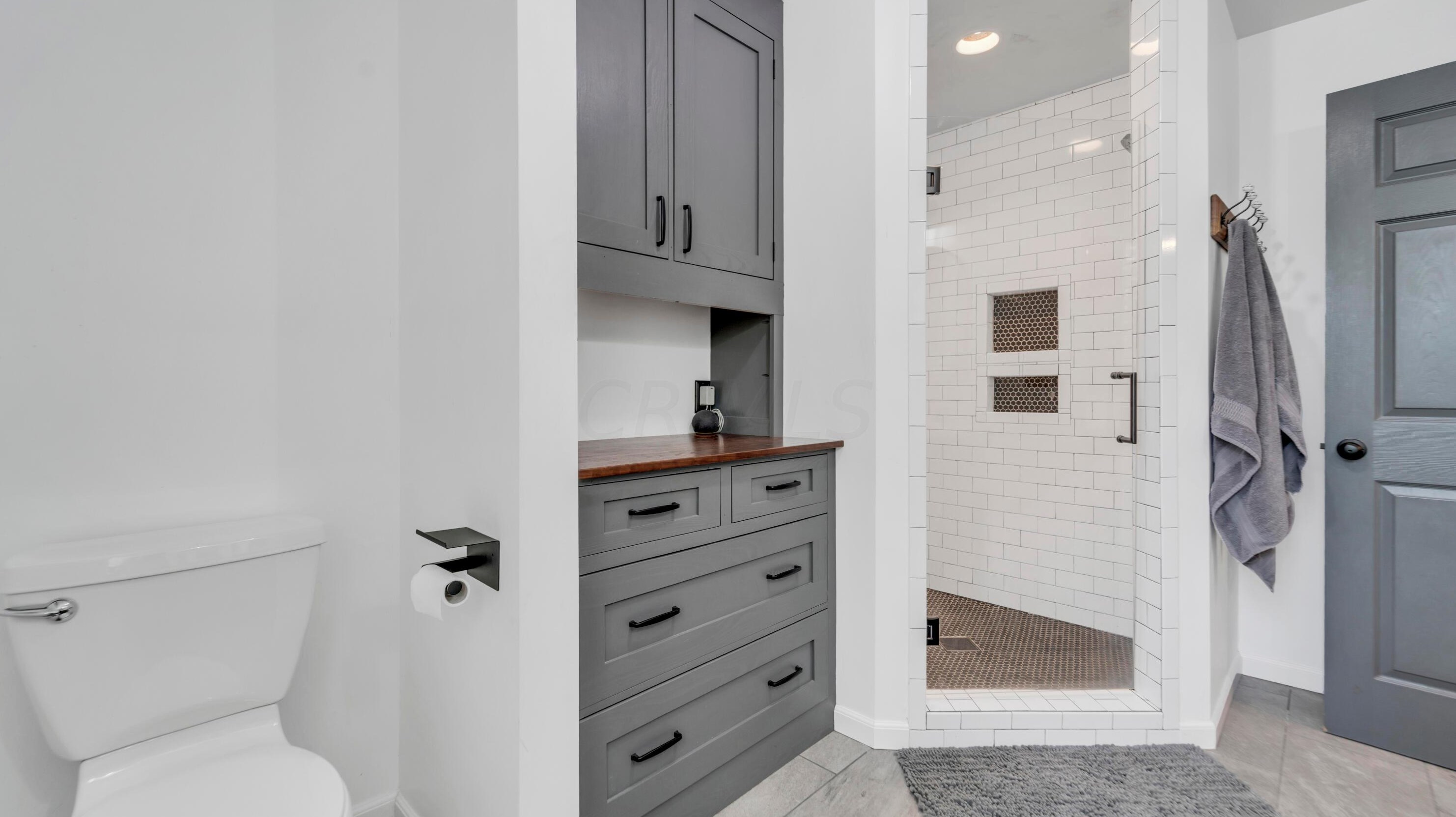 800 Cherry Btm Rd, Columbus OH 43230-2109 exterior