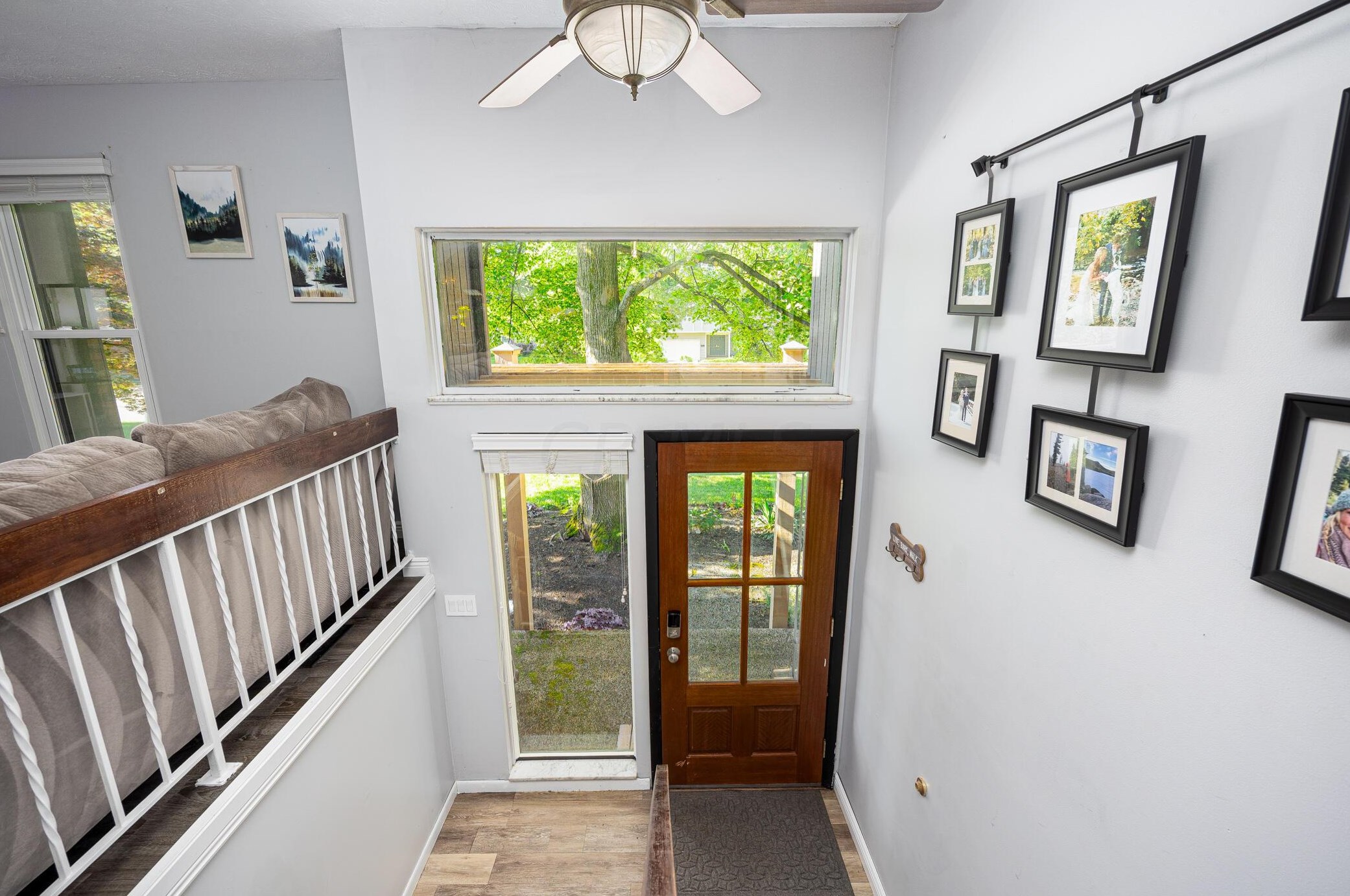 128 E Schrock Rd, Westerville, OH 43081