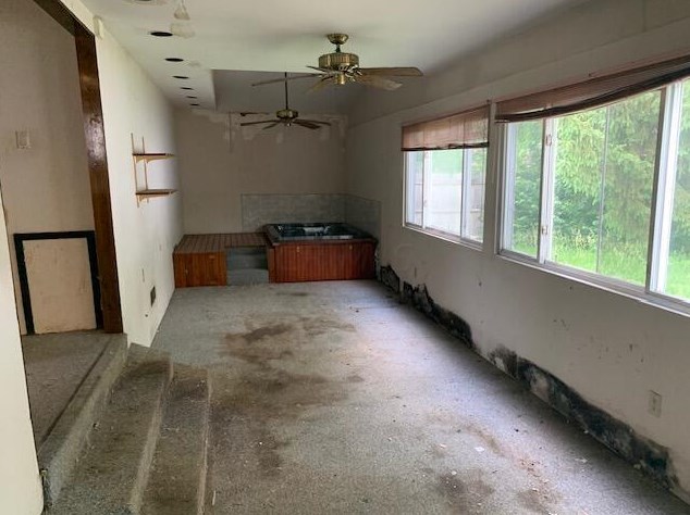 932 Minerva Ave, Columbus, OH 43229-5032
