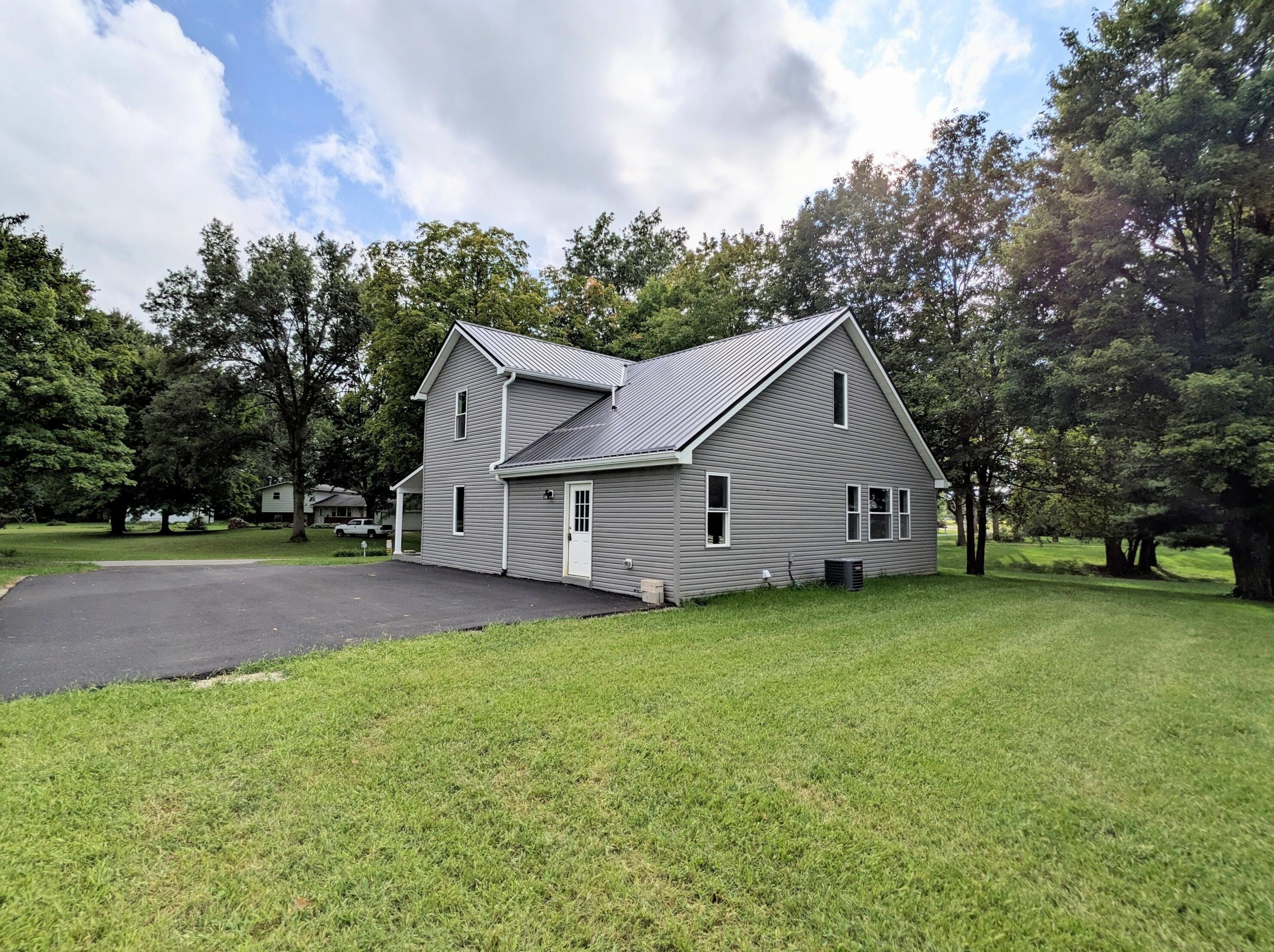 8914 Woodhaven Rd, Johnstown, OH 43031