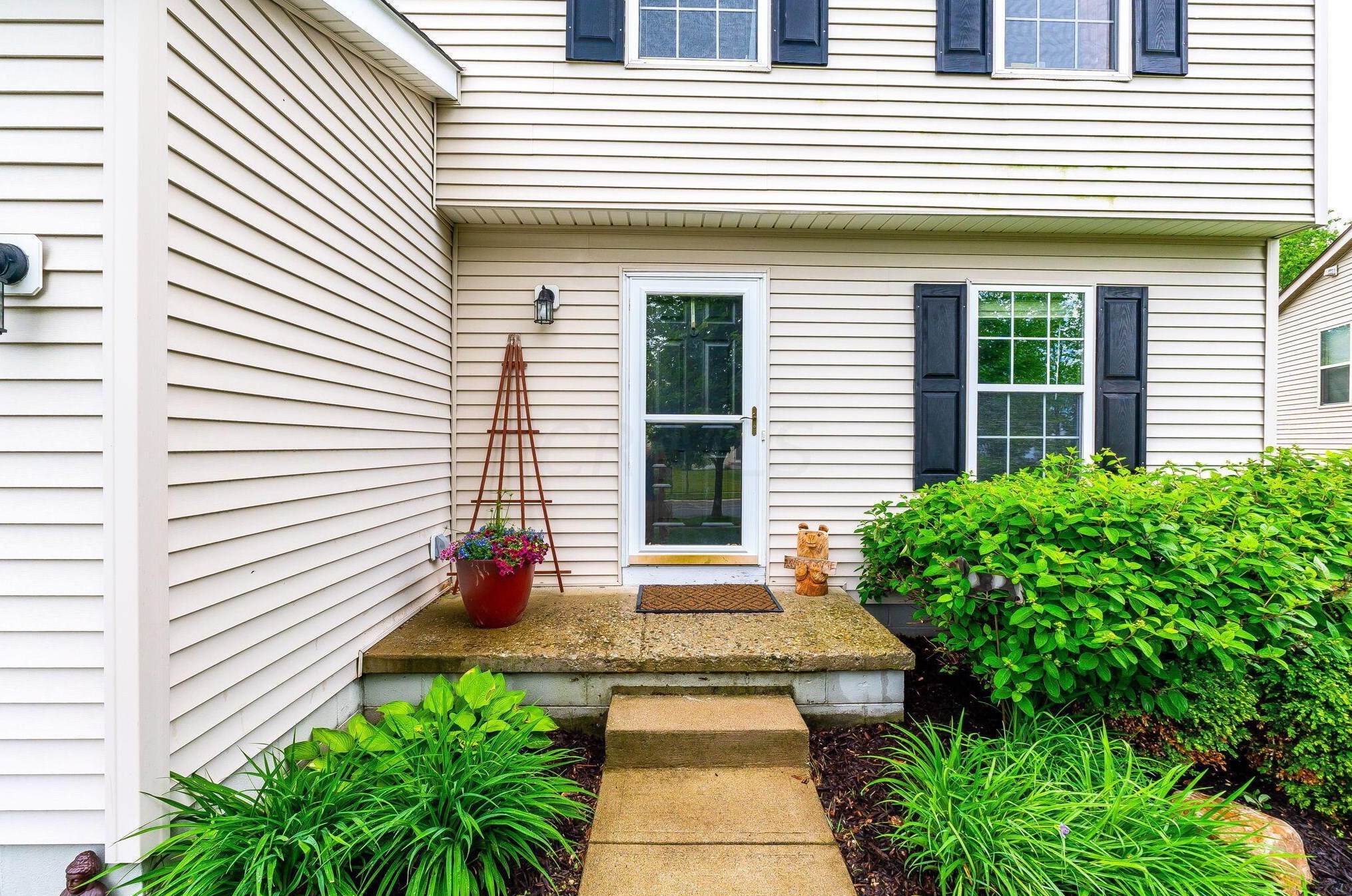 8353 Crete Ln, Blacklick OH  43004-8307 exterior