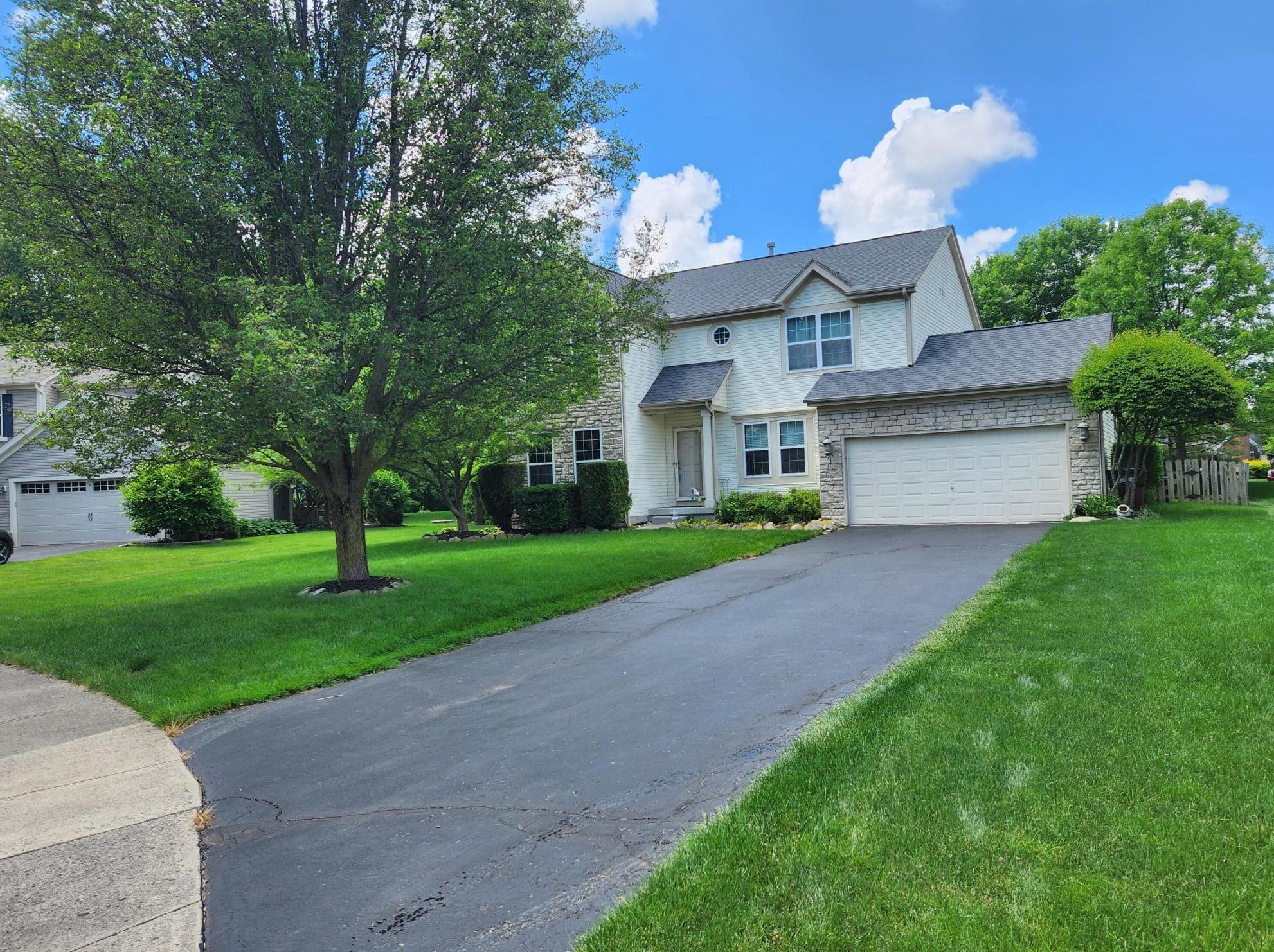 6762 Alberta Pl, Westerville, OH 43082-9561