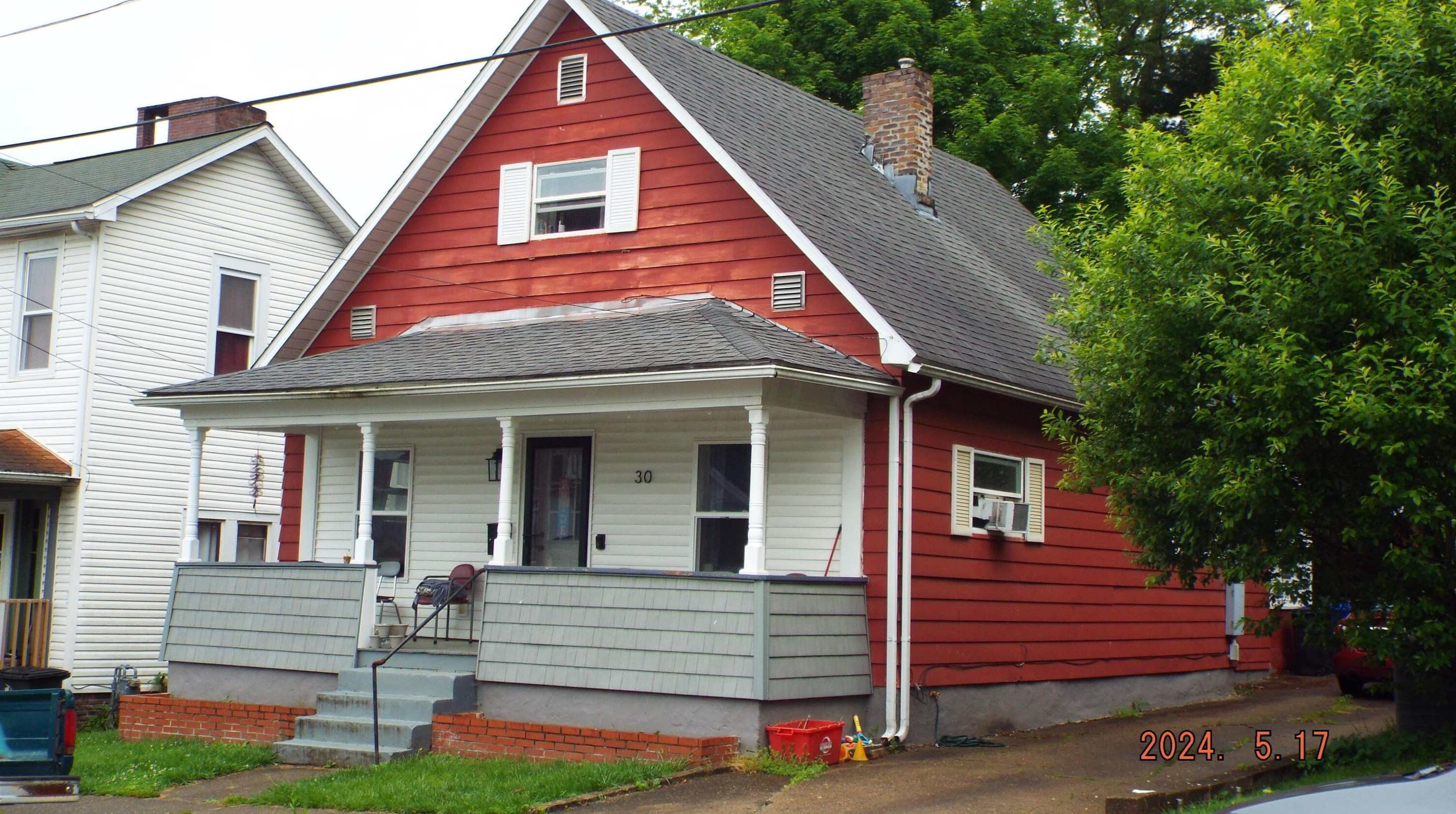 30 Short St, Nelsonville, OH 45764-1244