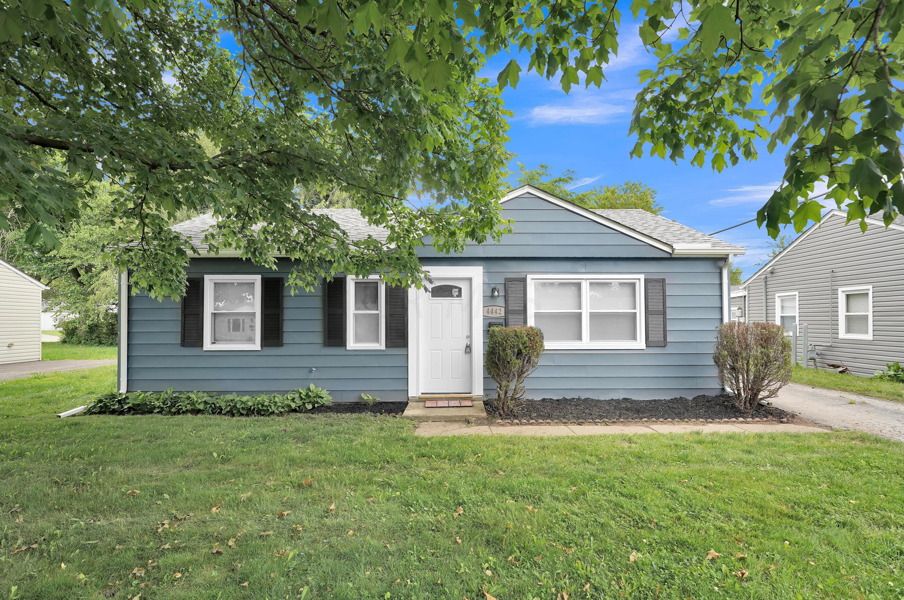 4442 San Jose Ln, Columbus, OH 43213-1977