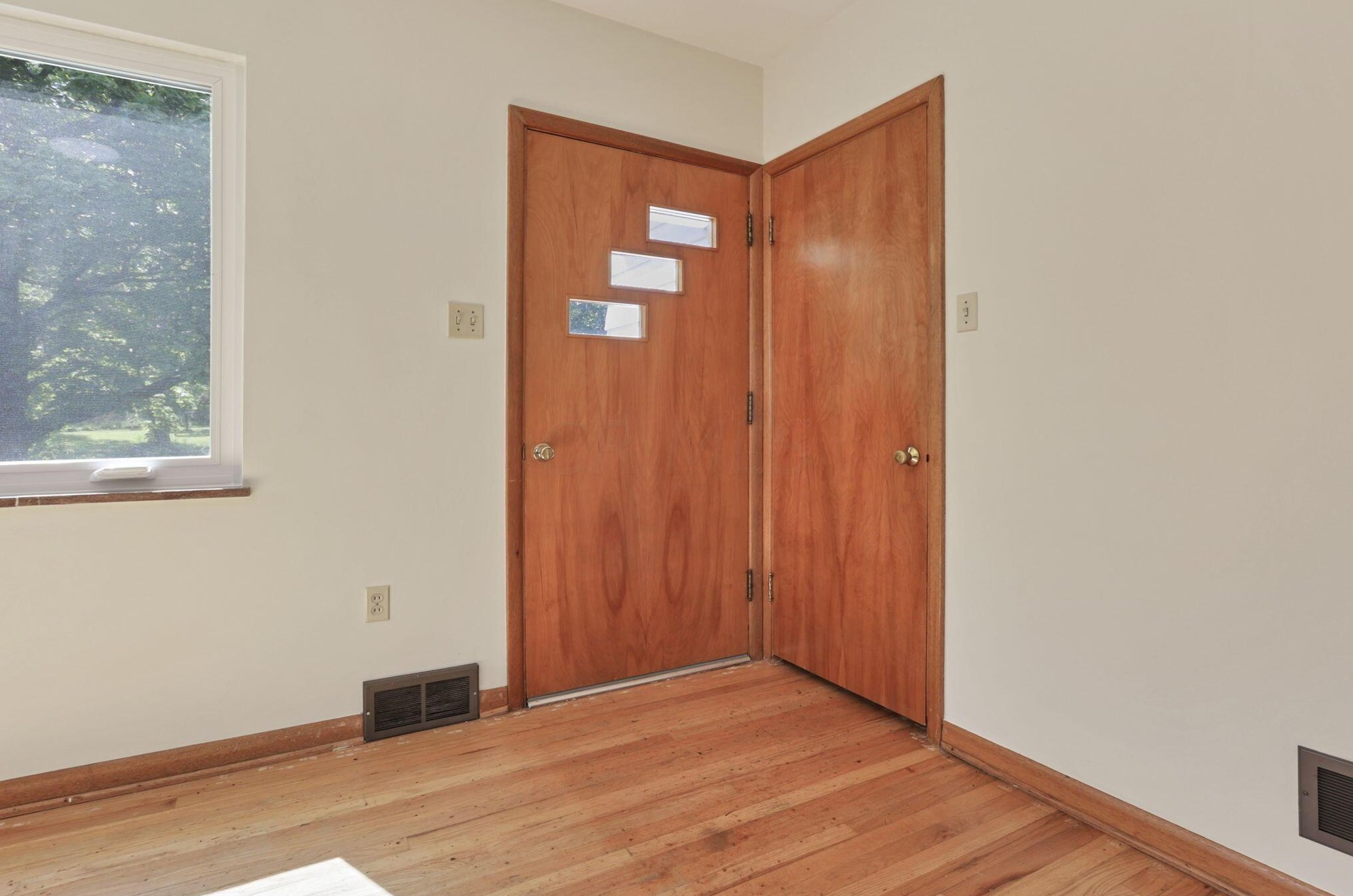 181 Center St, Pickerington OH  43147-1161 exterior