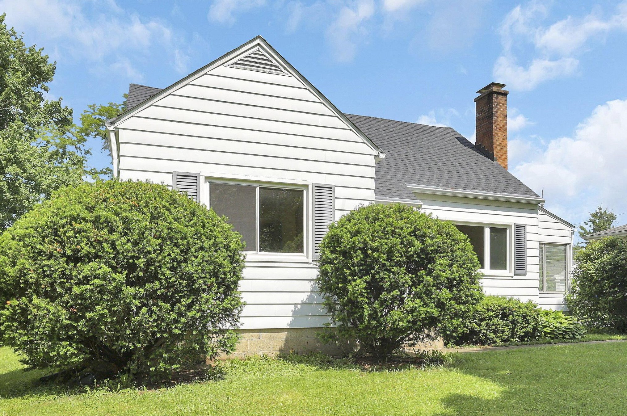 181 Center St, Pickerington OH  43147-1161 exterior