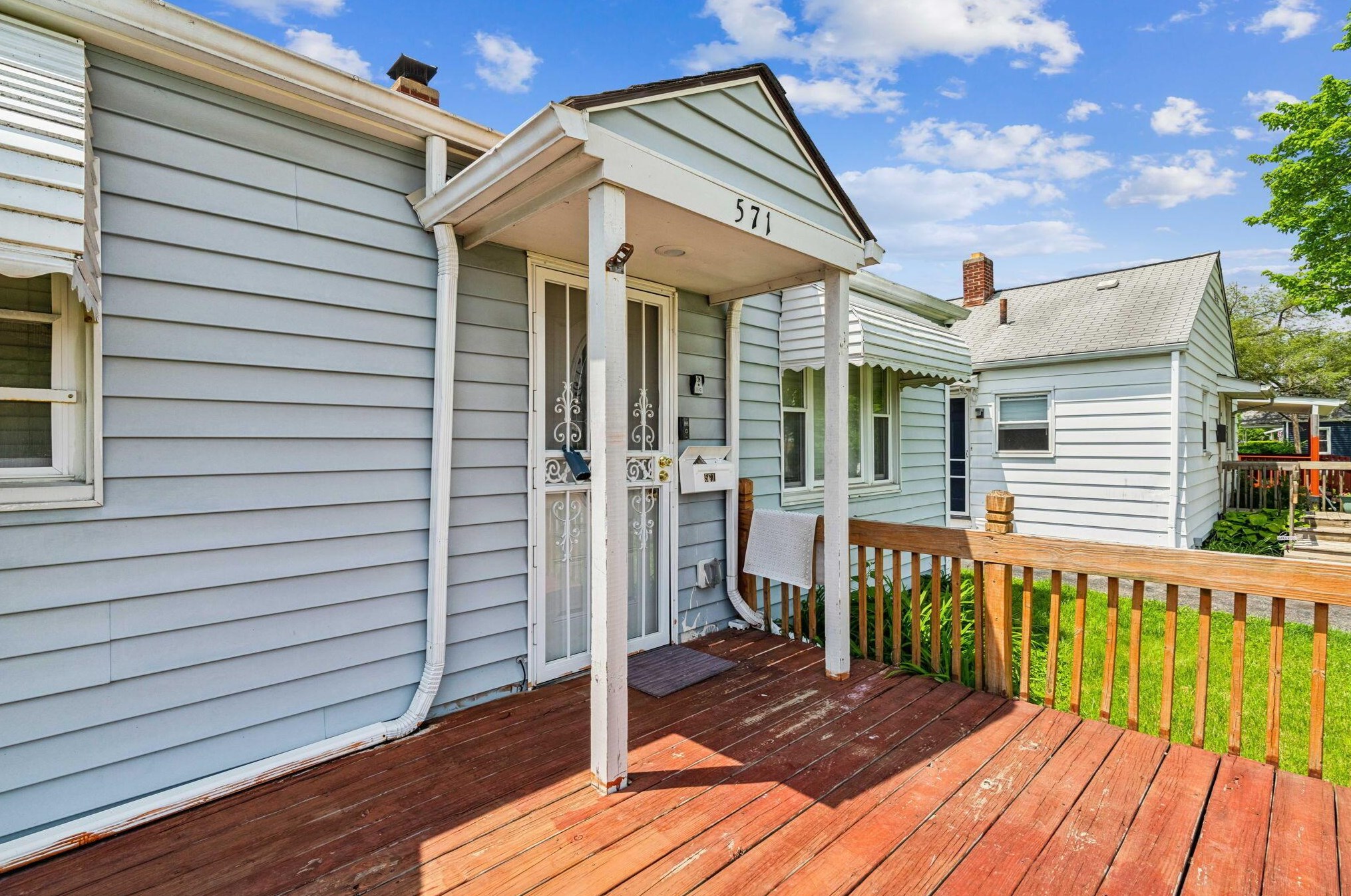 571 Reed St, Columbus, OH 43223-1815