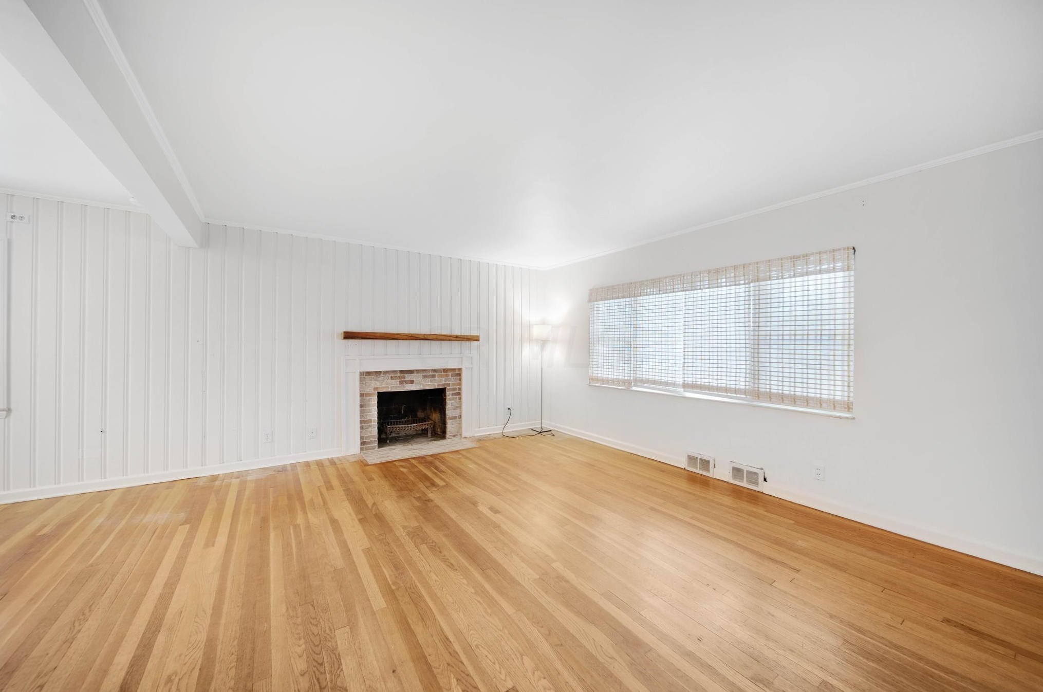 120 Edgevale Rd, Columbus OH 43221-1155 exterior