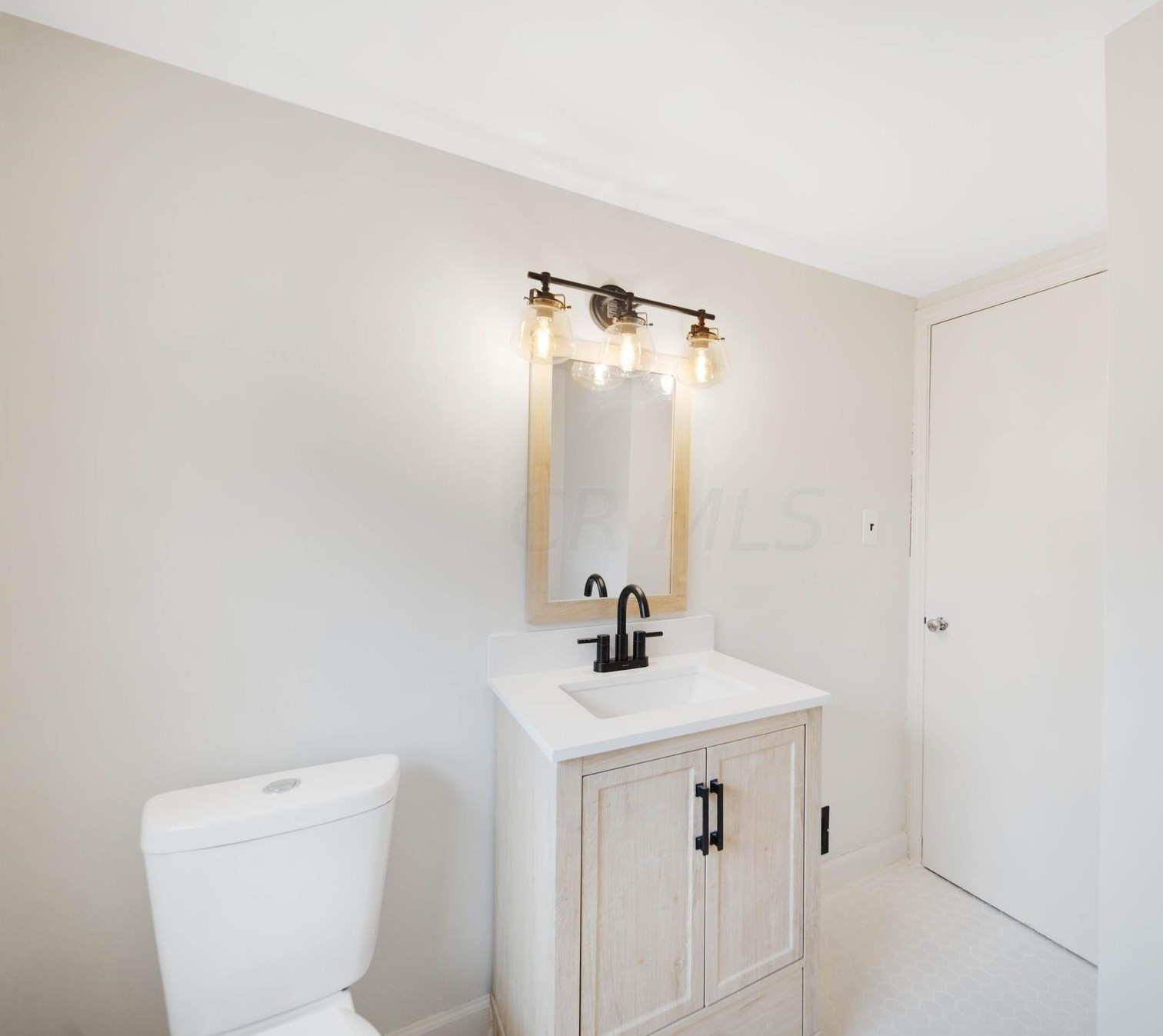 120 Edgevale Rd, Columbus OH 43221-1155 exterior