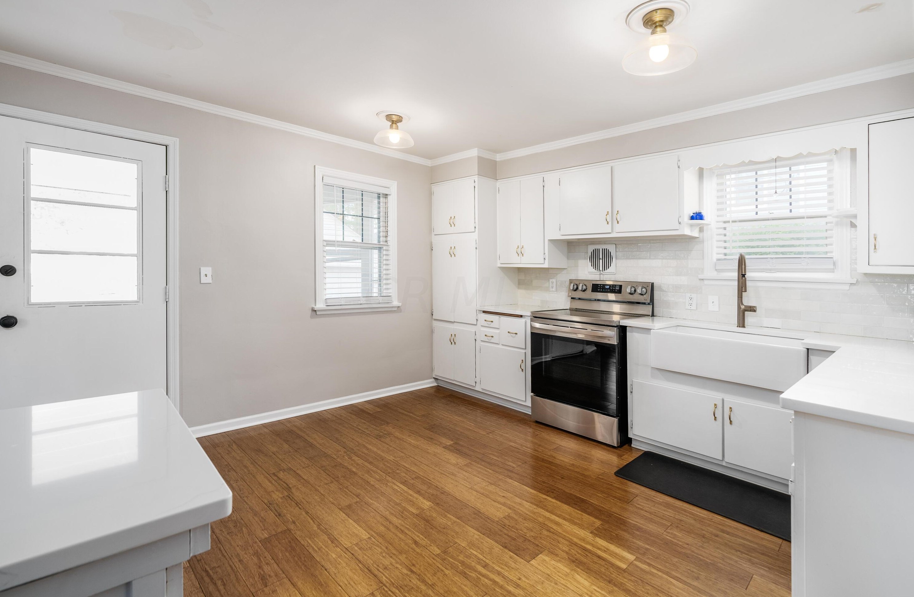 256 Schreyer Pl, Columbus OH  43214-2727 exterior