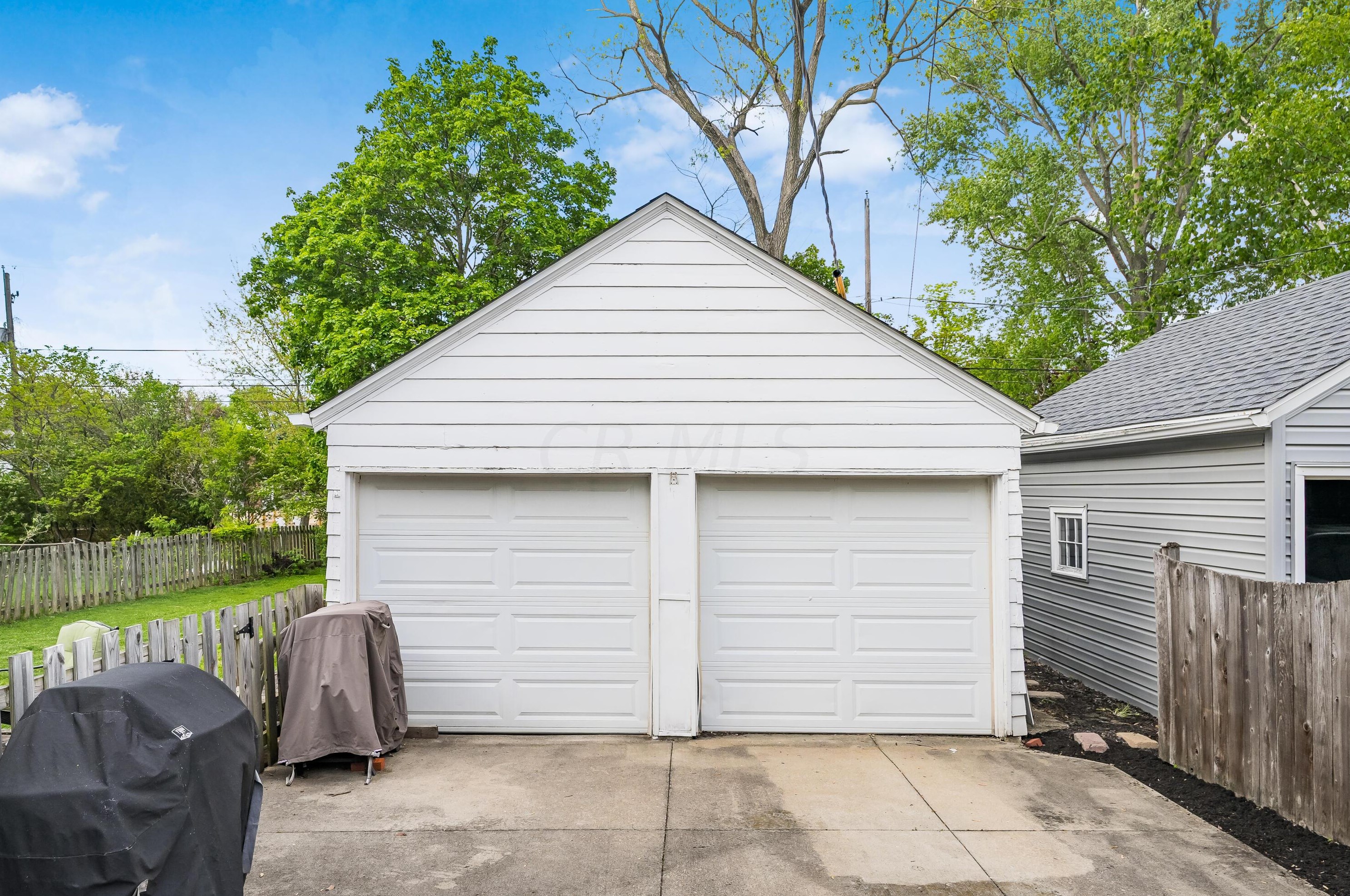 256 Schreyer Pl, Columbus OH  43214-2727 exterior