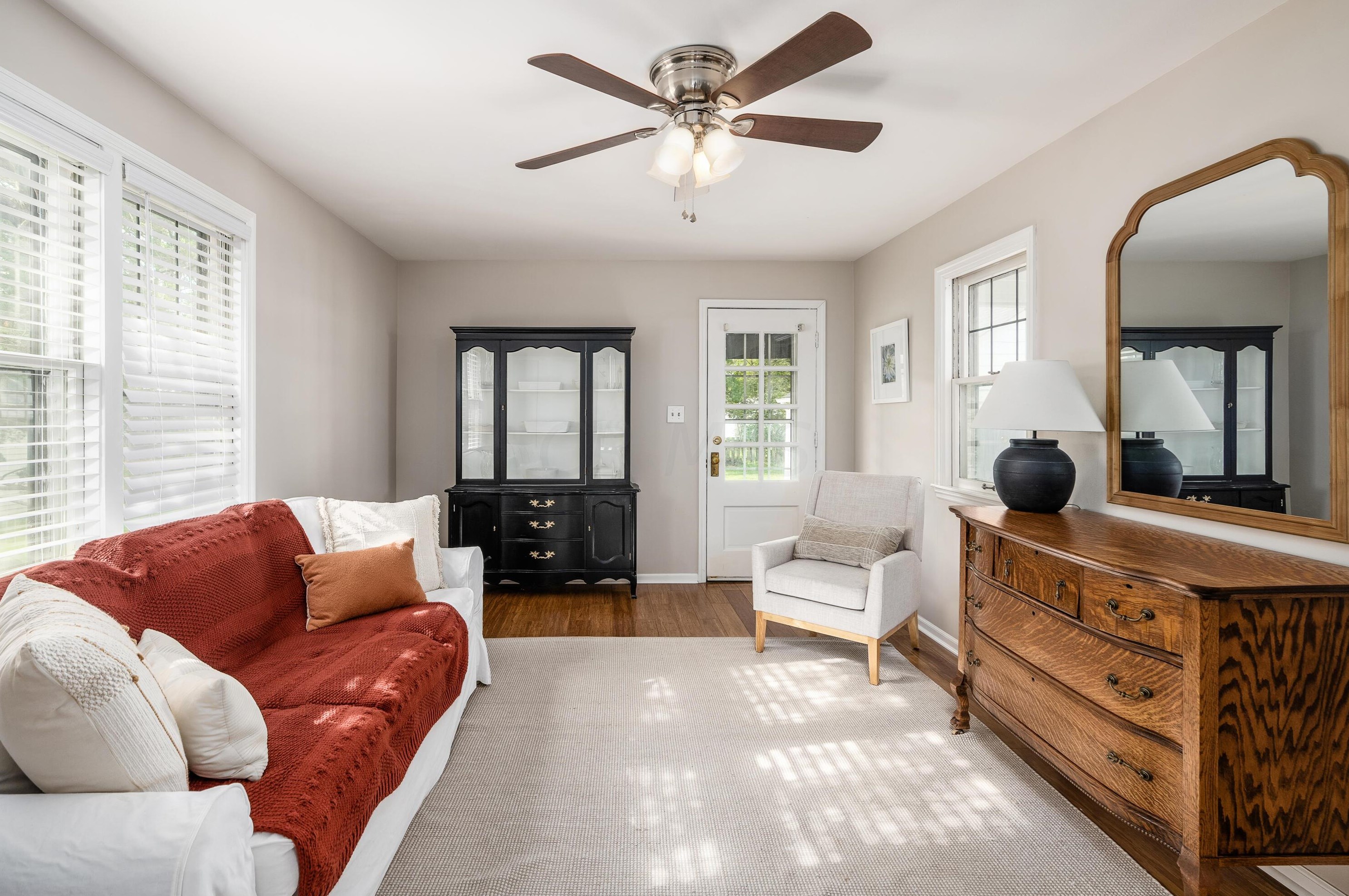 256 Schreyer Pl, Columbus OH  43214-2727 exterior