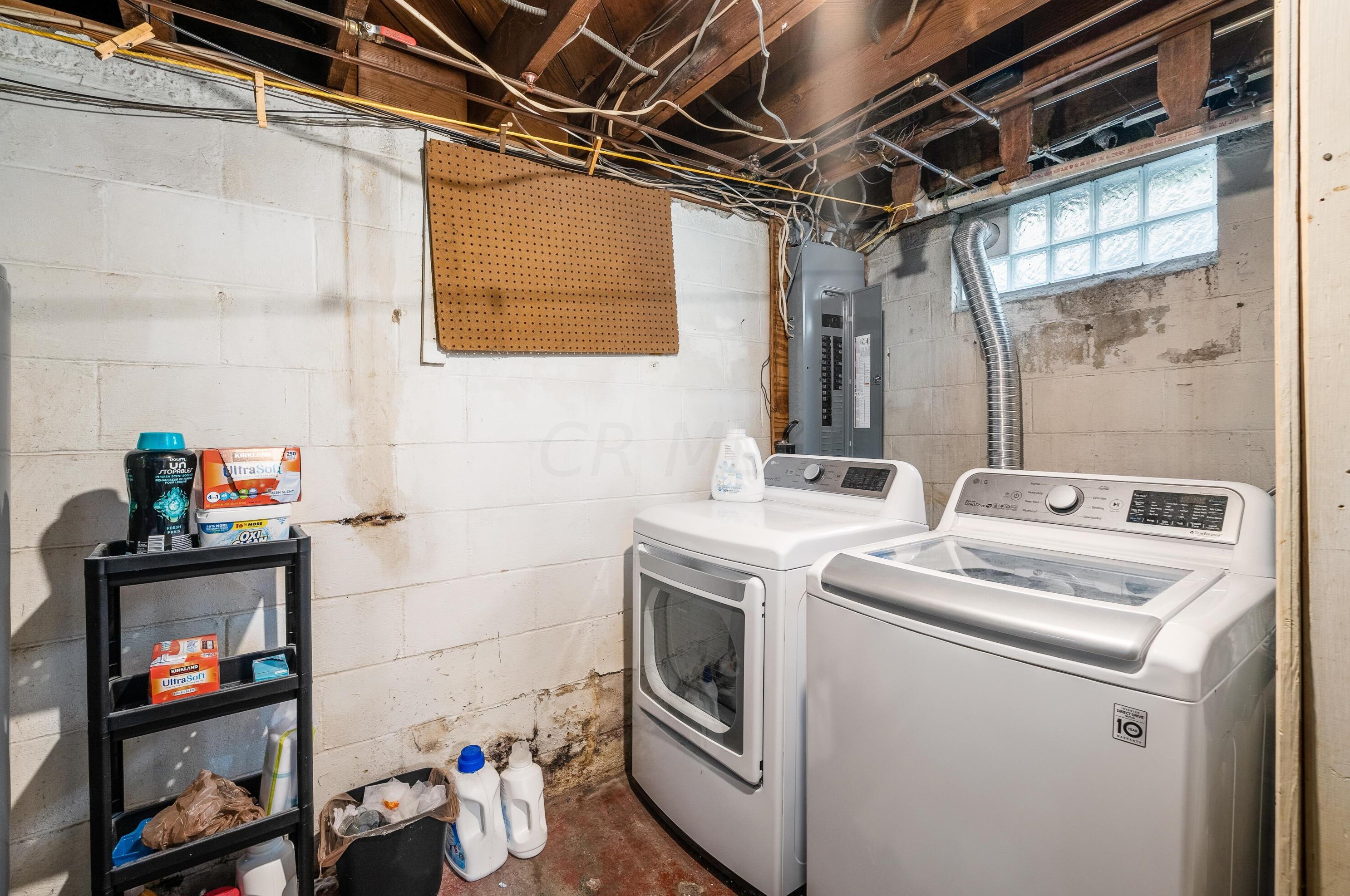 256 Schreyer Pl, Columbus OH  43214-2727 exterior