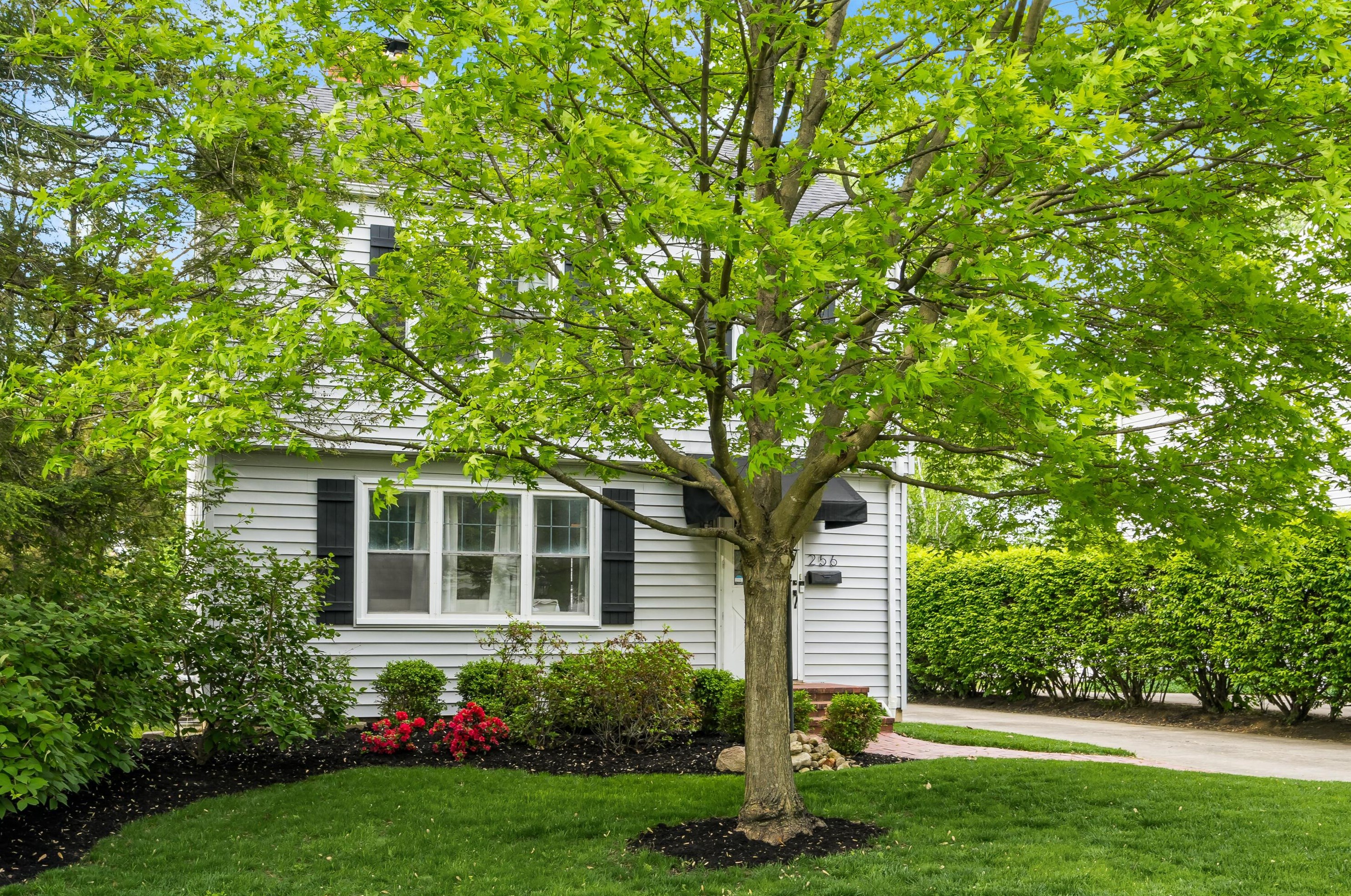 256 Schreyer Pl, Columbus OH  43214-2727 exterior