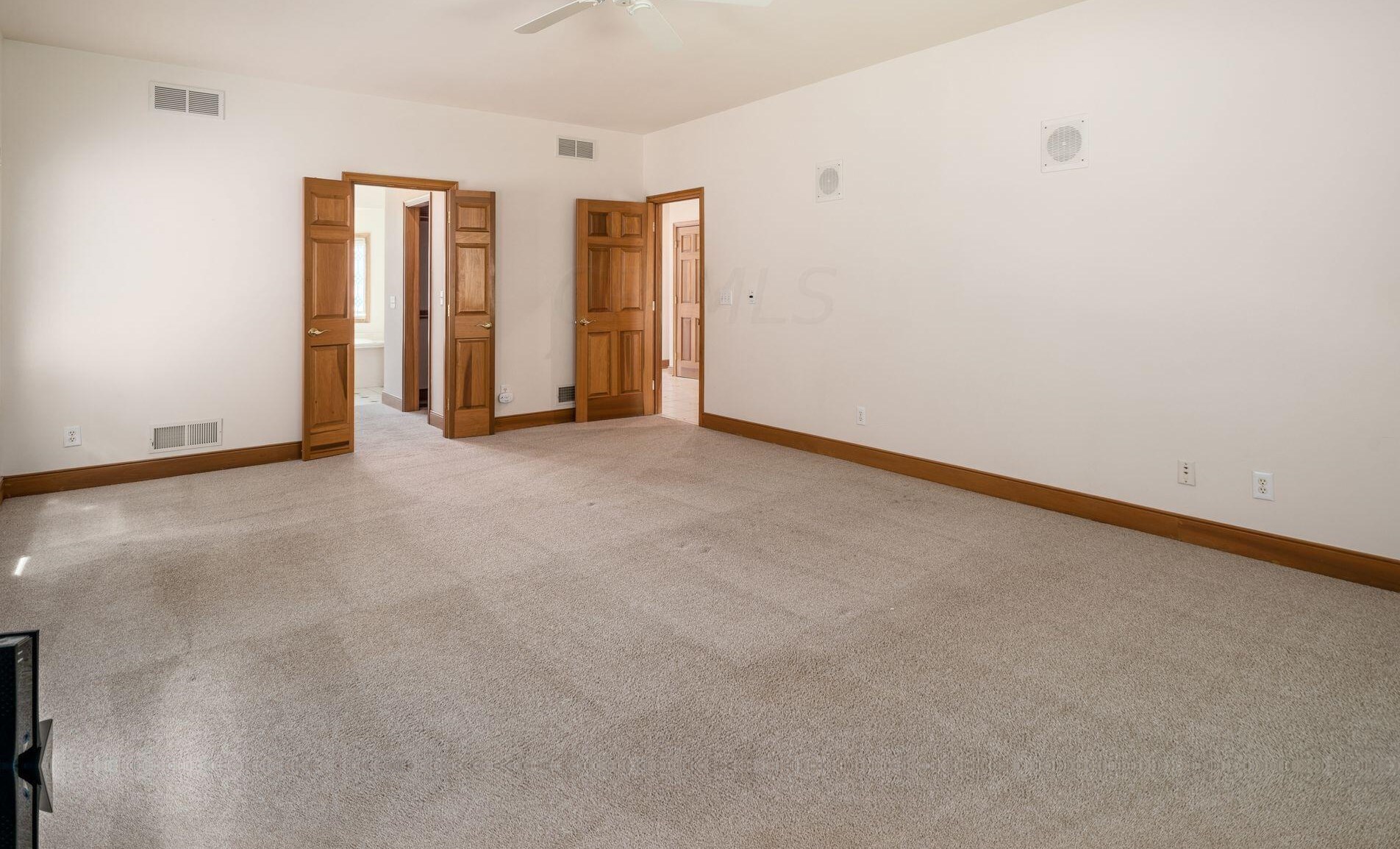 5258 Lola Way, Columbus OH 43235-3478 exterior