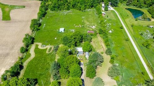 2581 Mink St, Mount Vernon, OH 43050-8546