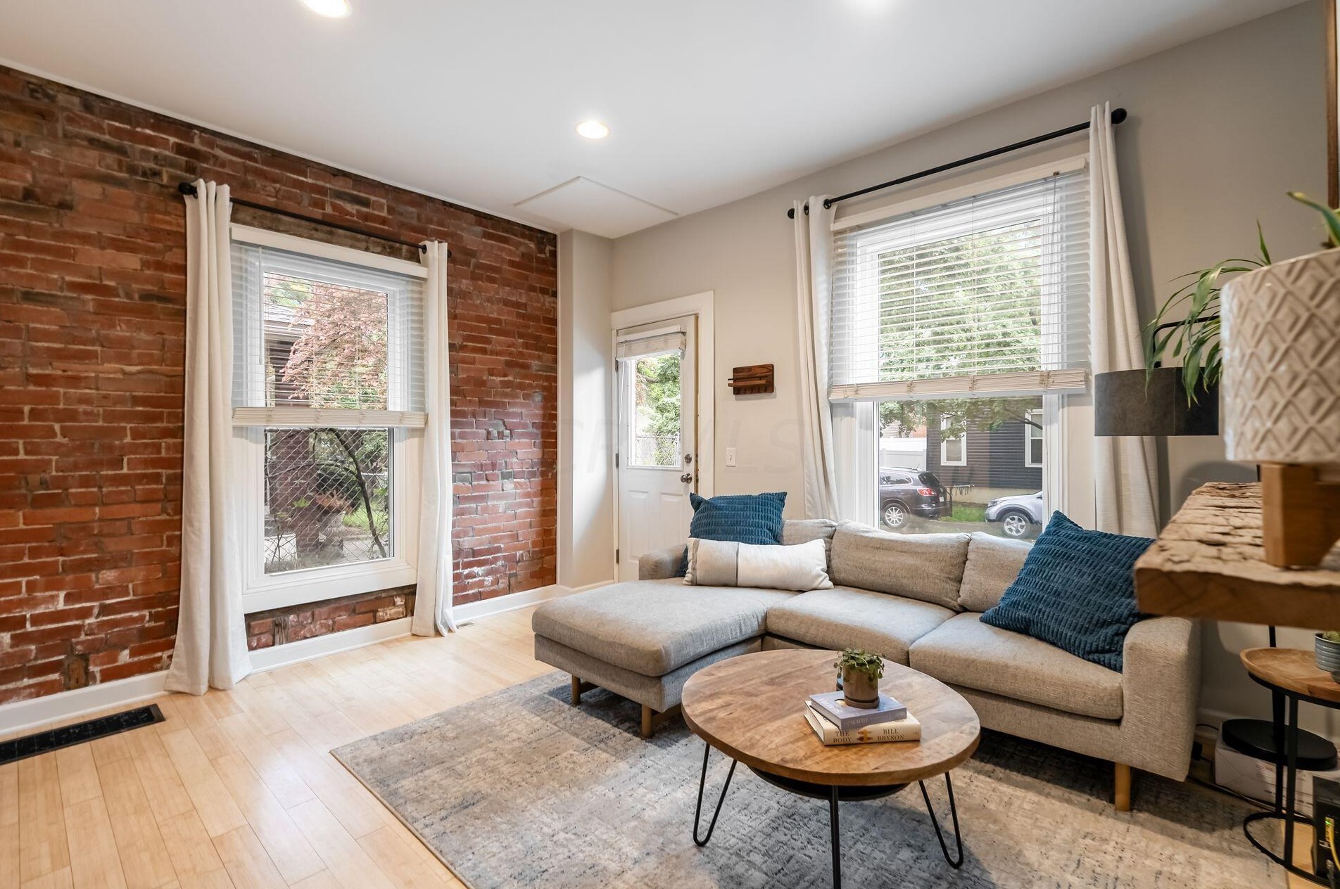 1055 Michigan Ave, Columbus OH  43201-3332 exterior