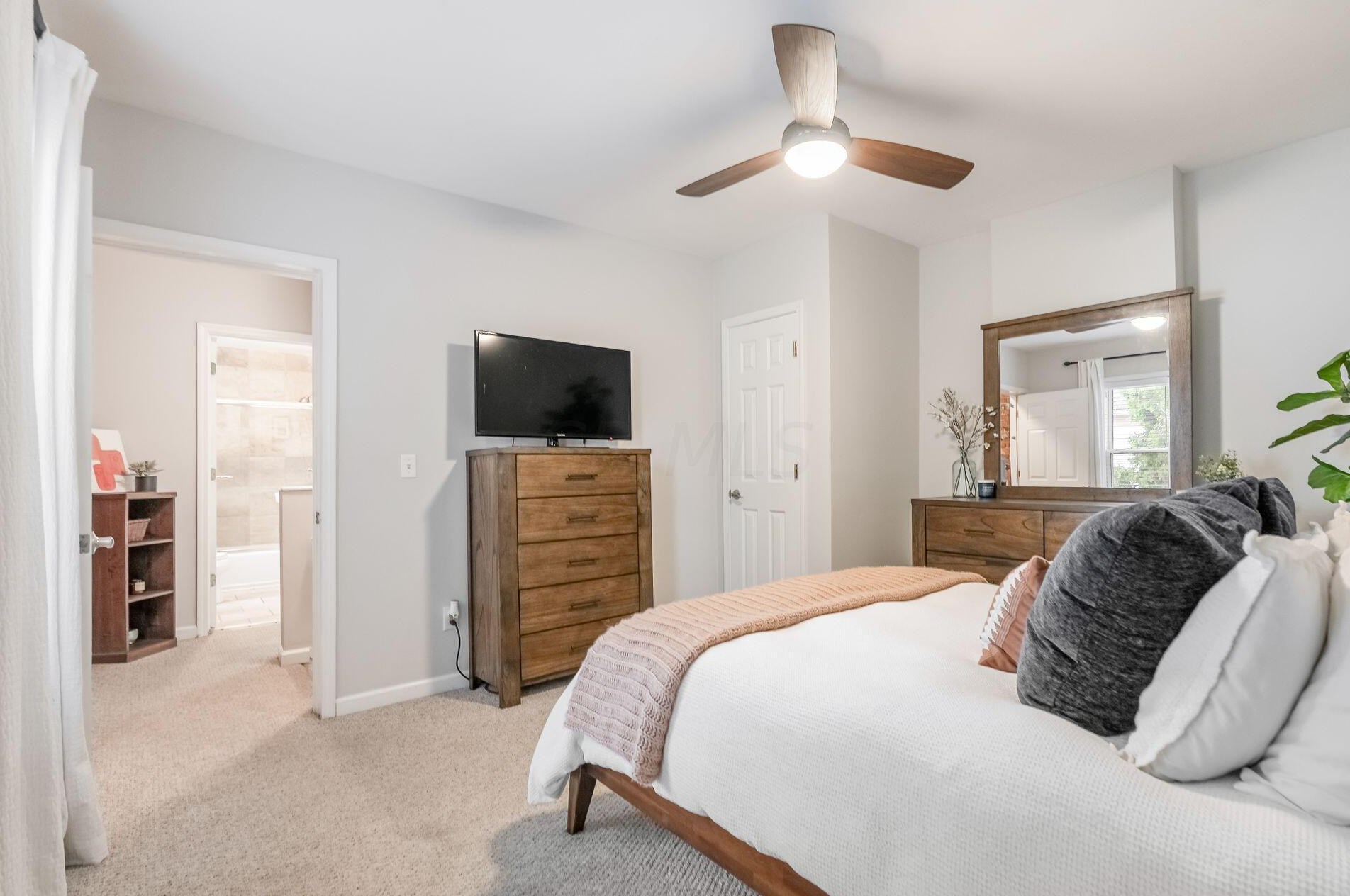 1055 Michigan Ave, Columbus OH  43201-3332 exterior