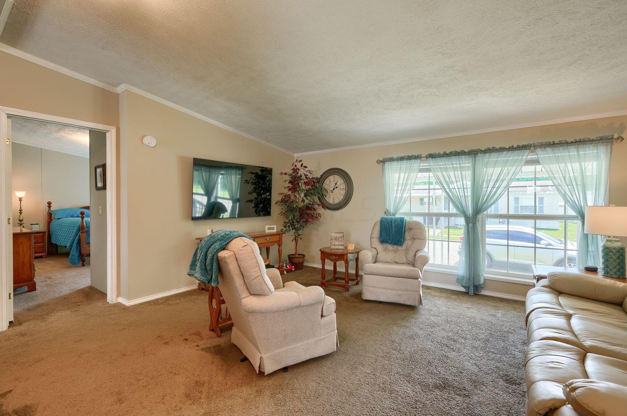 217 Rona Blvd, Pataskala OH  43062-7234 exterior