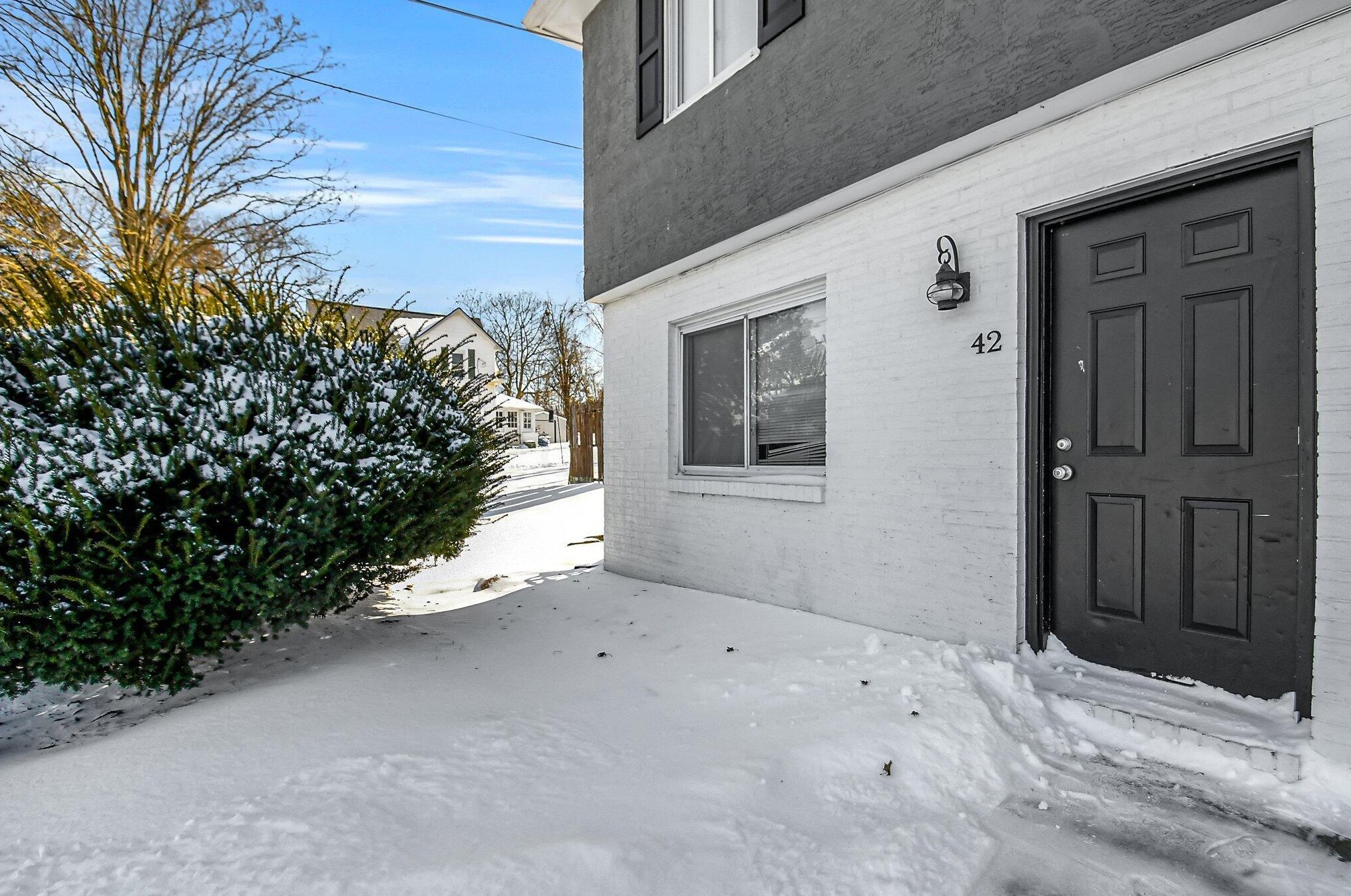 42 Weiser Ave, Delaware, OH 43015-2709