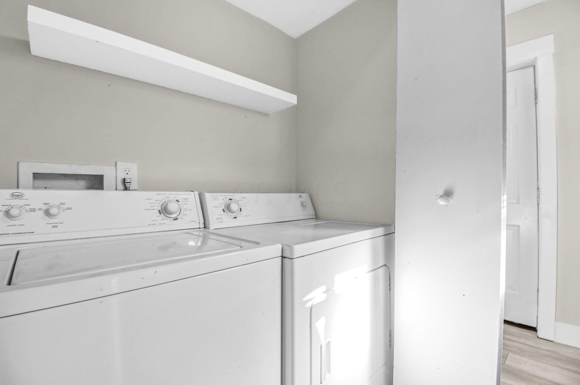 34 Weiser Ave, Delaware, OH 43015-2709