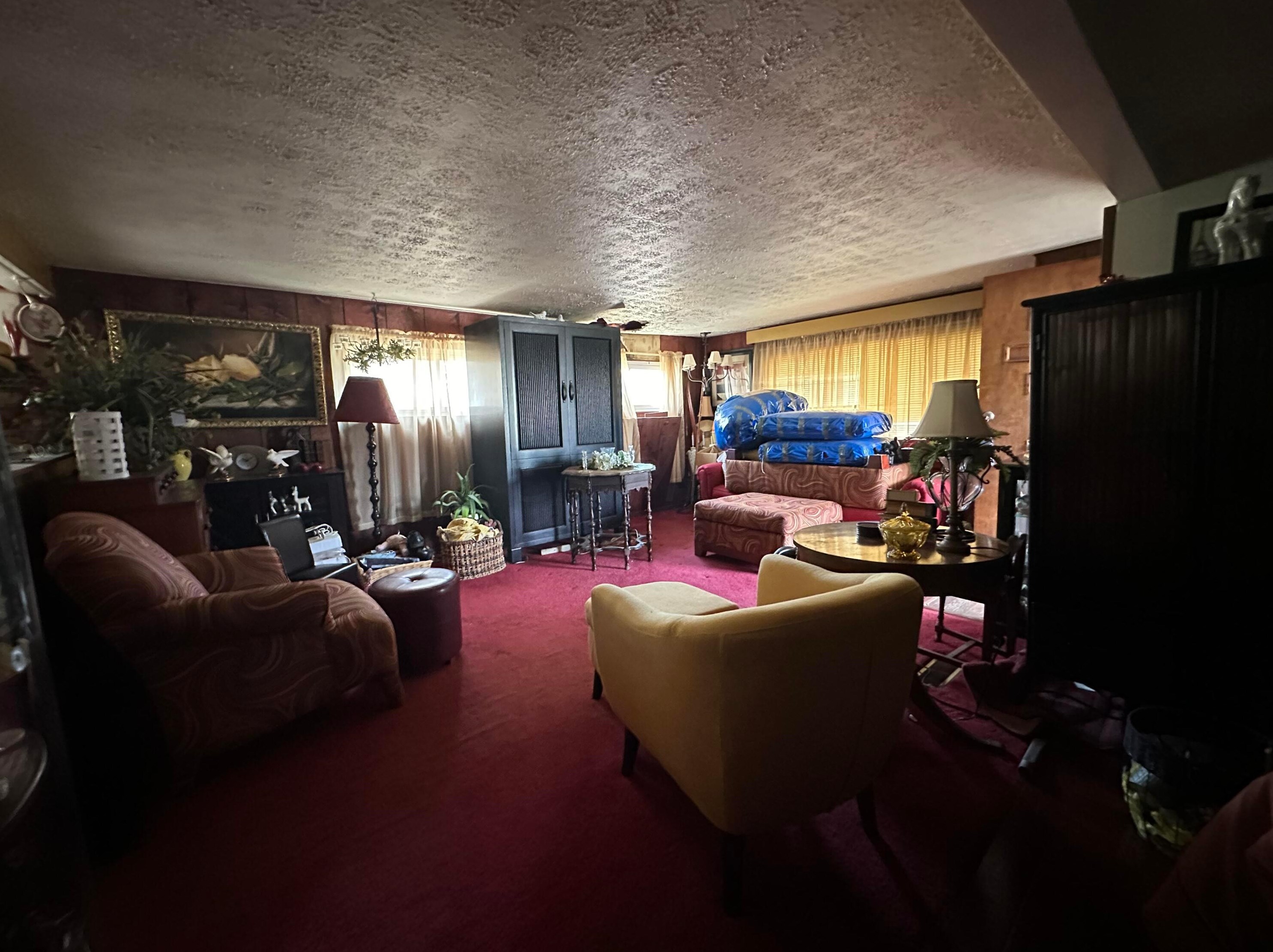 2342 Valleyview Dr, Columbus OH  43204-3456 exterior