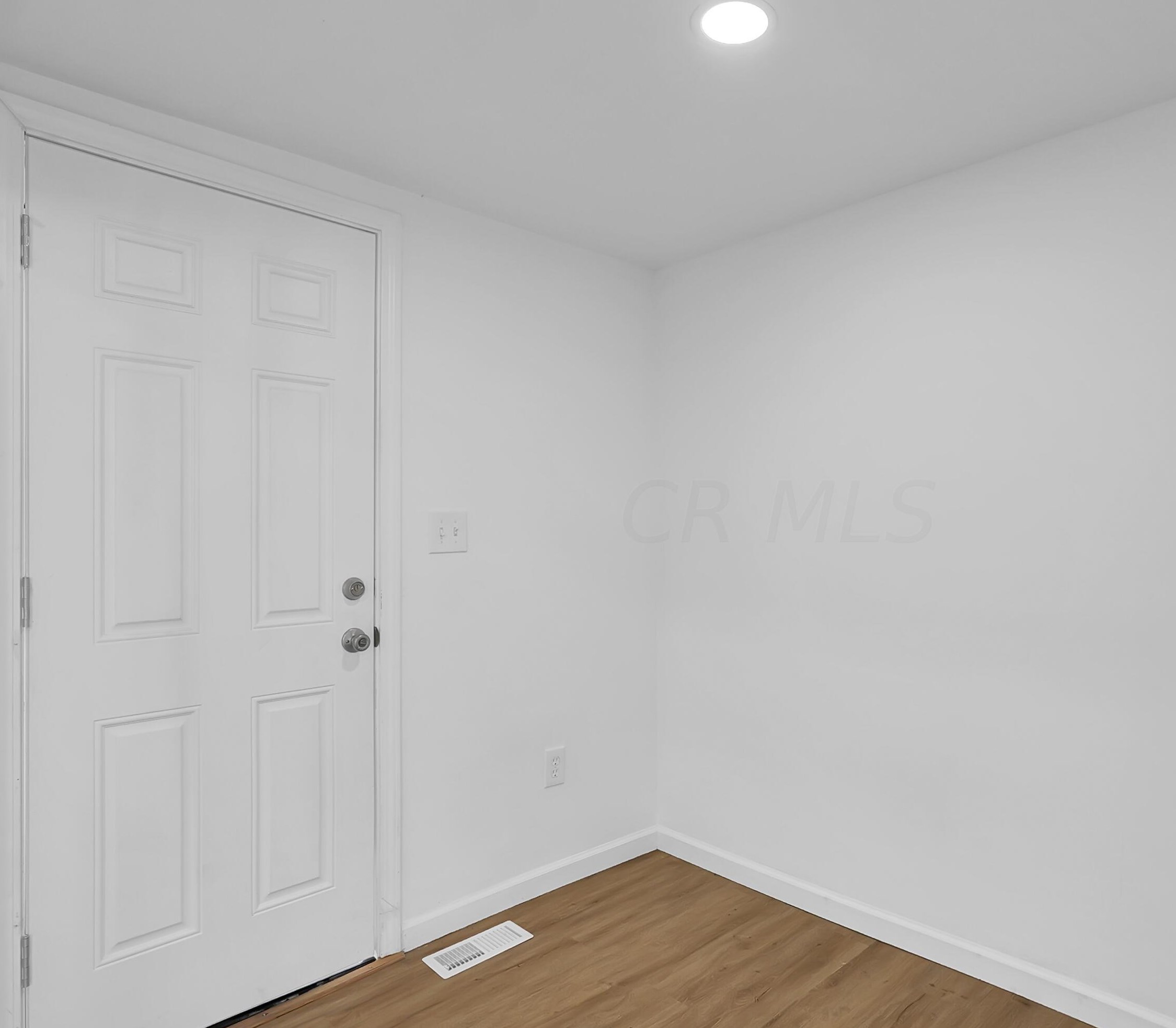 1010 Olmstead Ave, Columbus OH 43201-3023 exterior