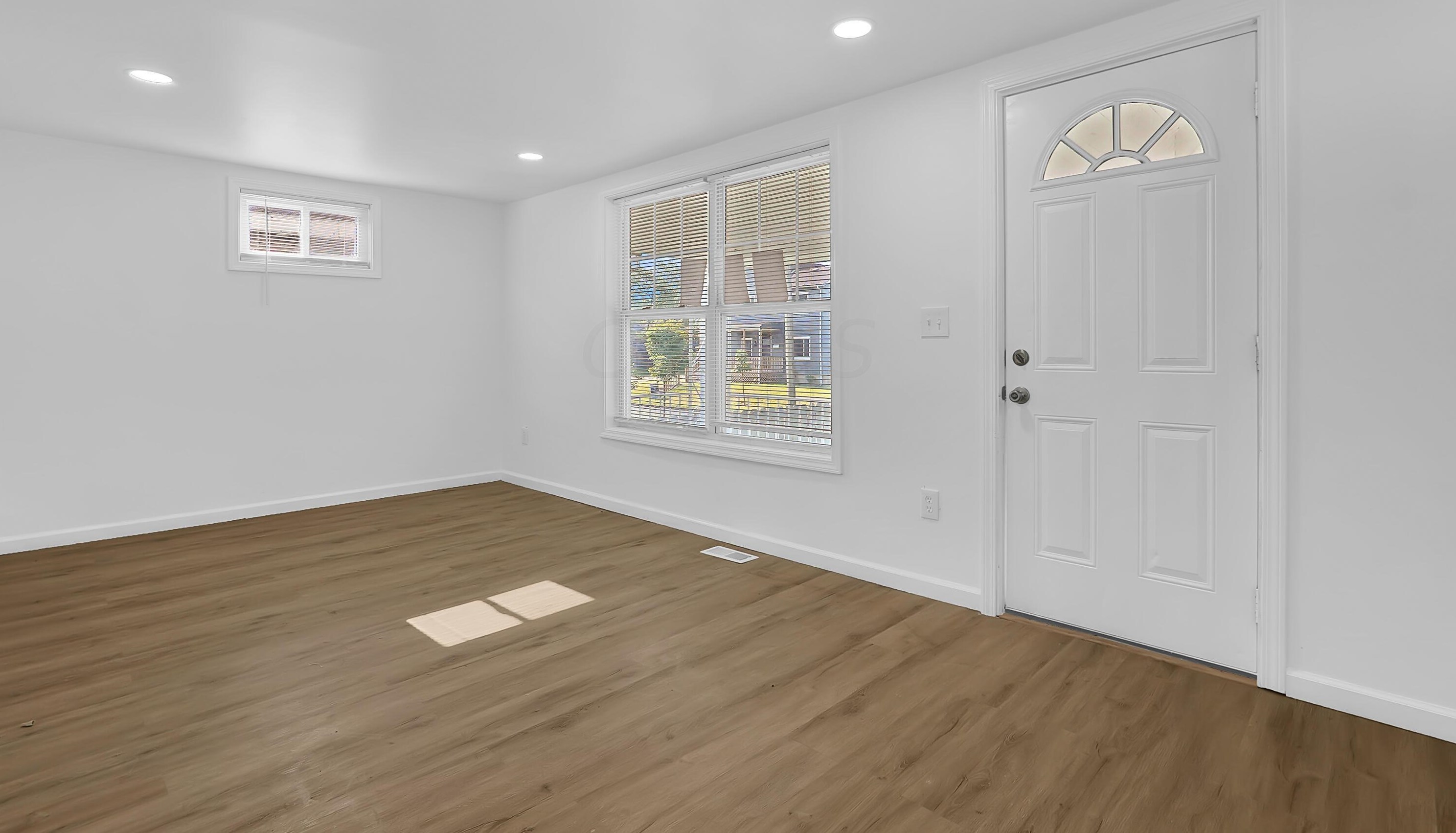 1010 Olmstead Ave, Columbus OH 43201-3023 exterior