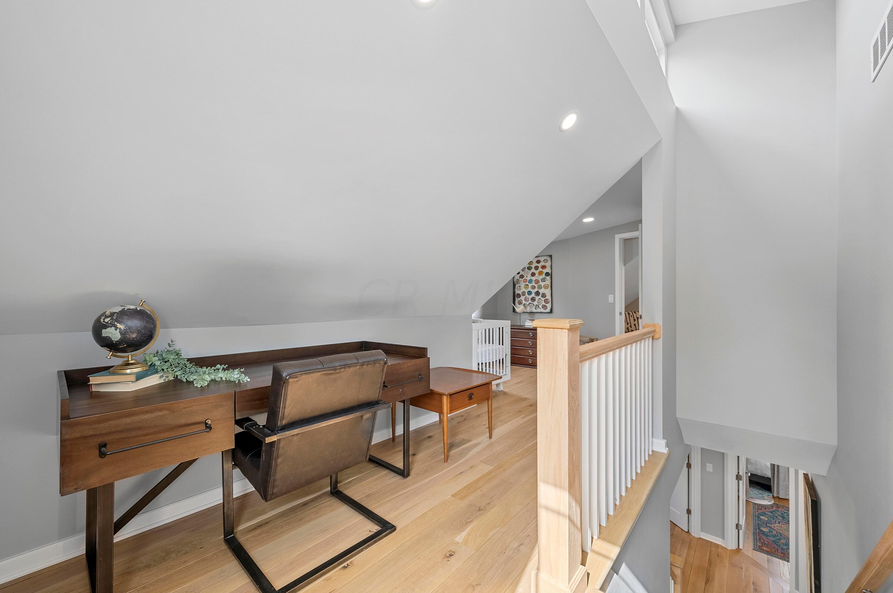 2225 Edgevale Rd, Columbus OH 43221-1162 exterior