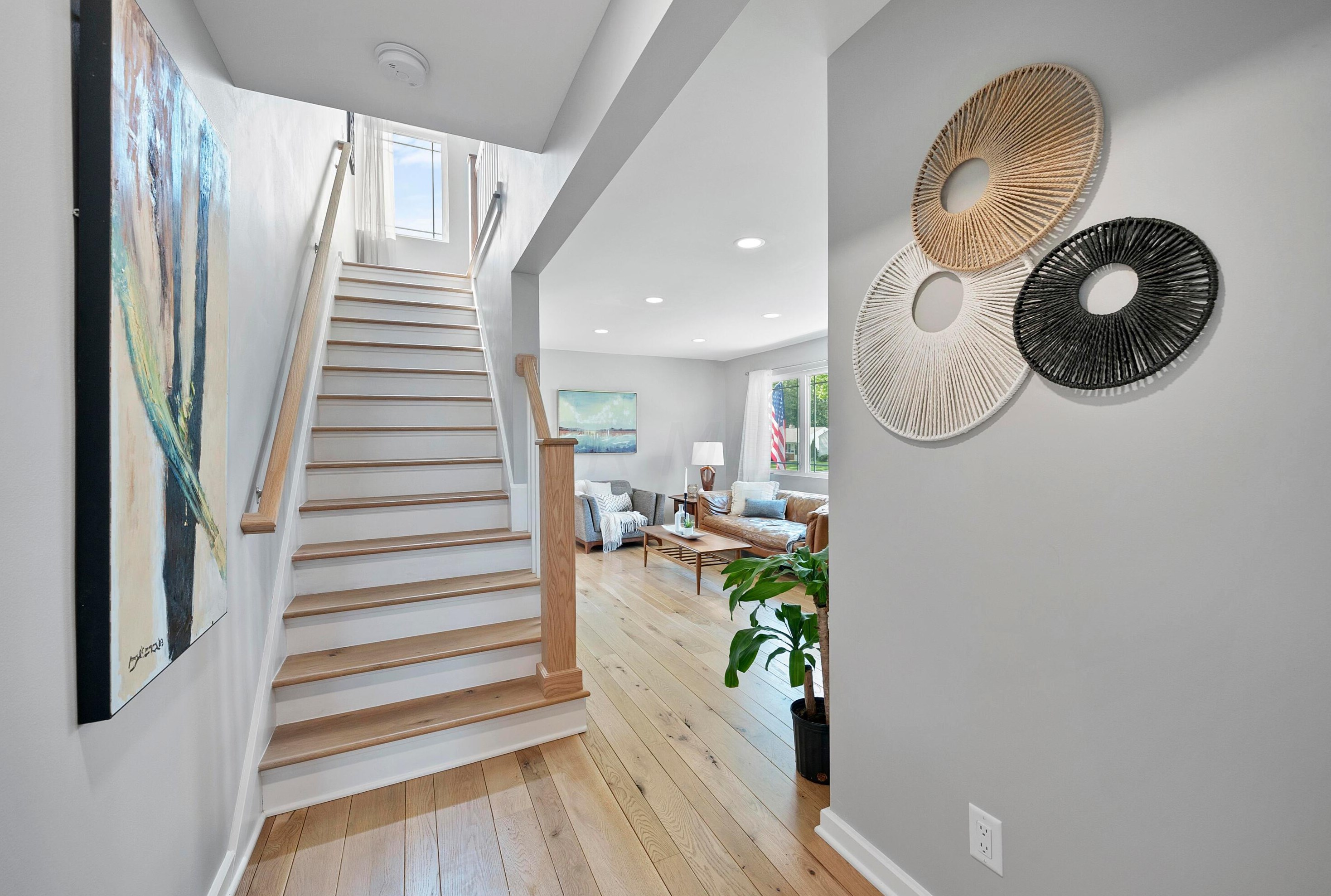 2225 Edgevale Rd, Columbus OH 43221-1162 exterior