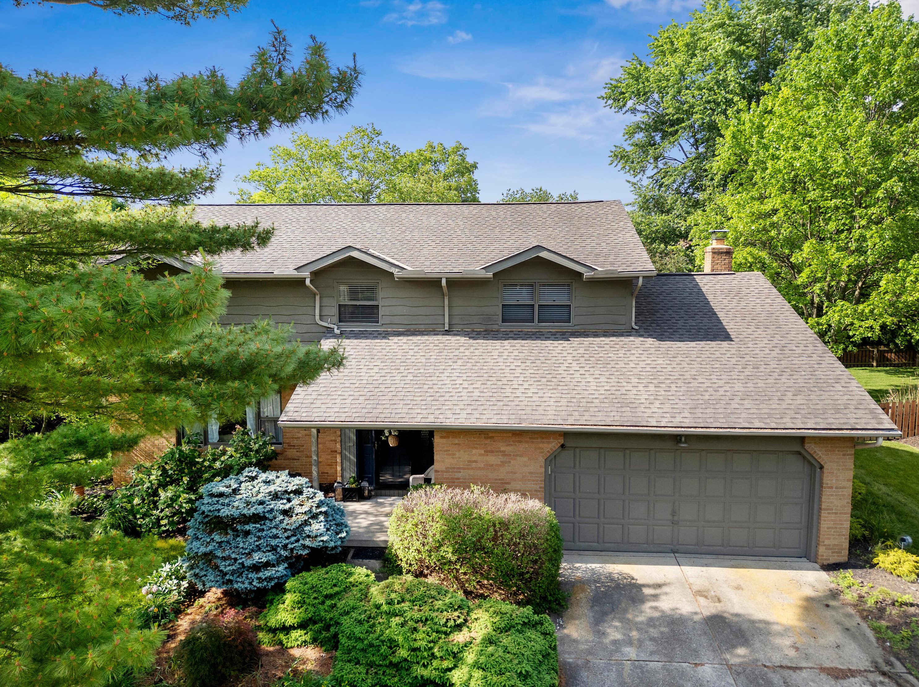 1026 Harbor View Dr, Westerville, OH 43081-2712