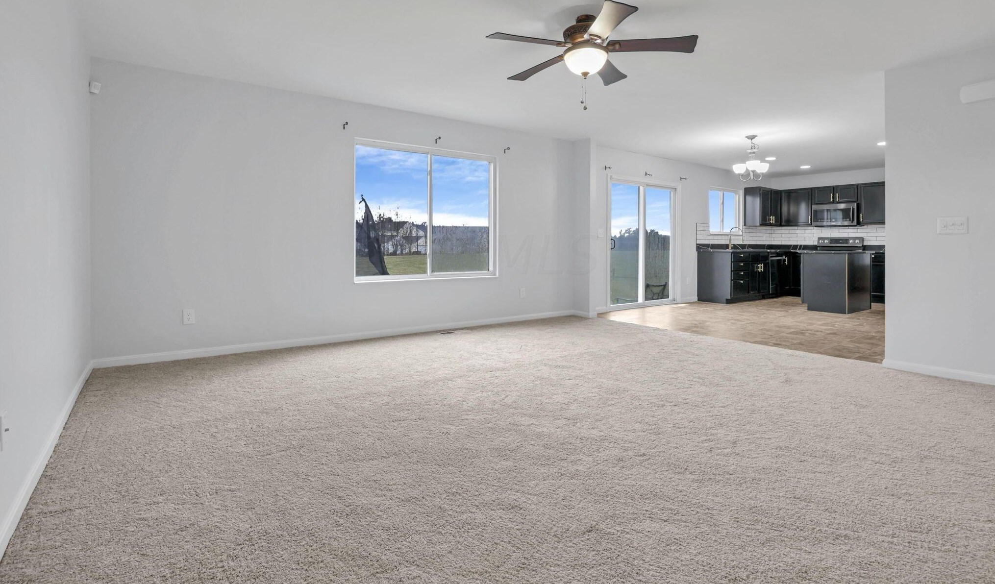 1571 Morrison Farms Dr, Blacklick OH  43004-9091 exterior