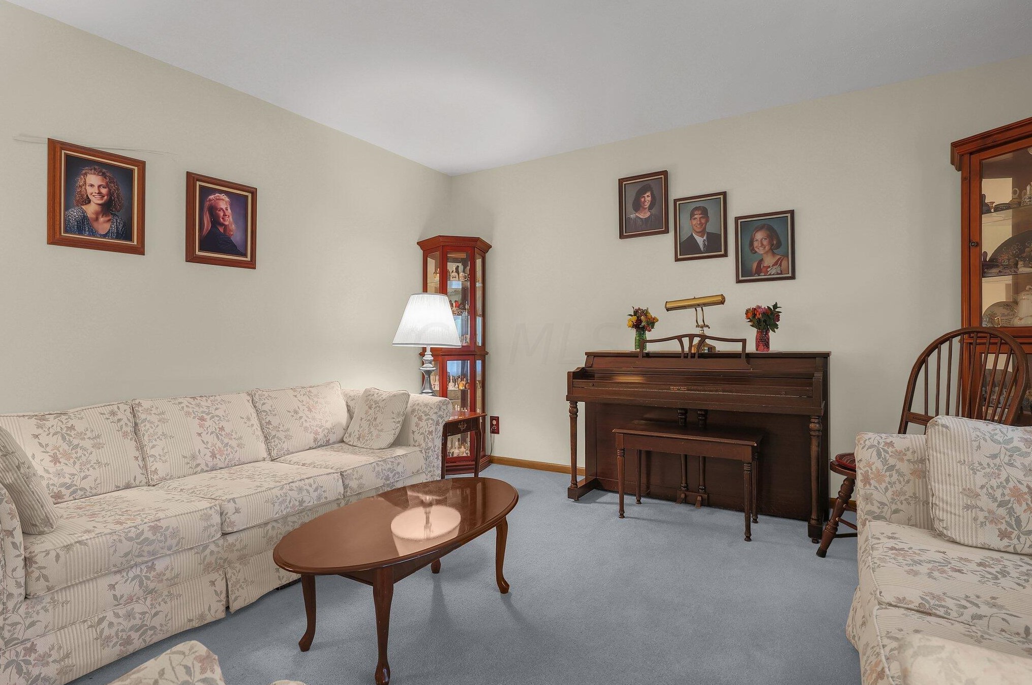 487 Briarwood Dr, Columbus OH 43213-2058 exterior