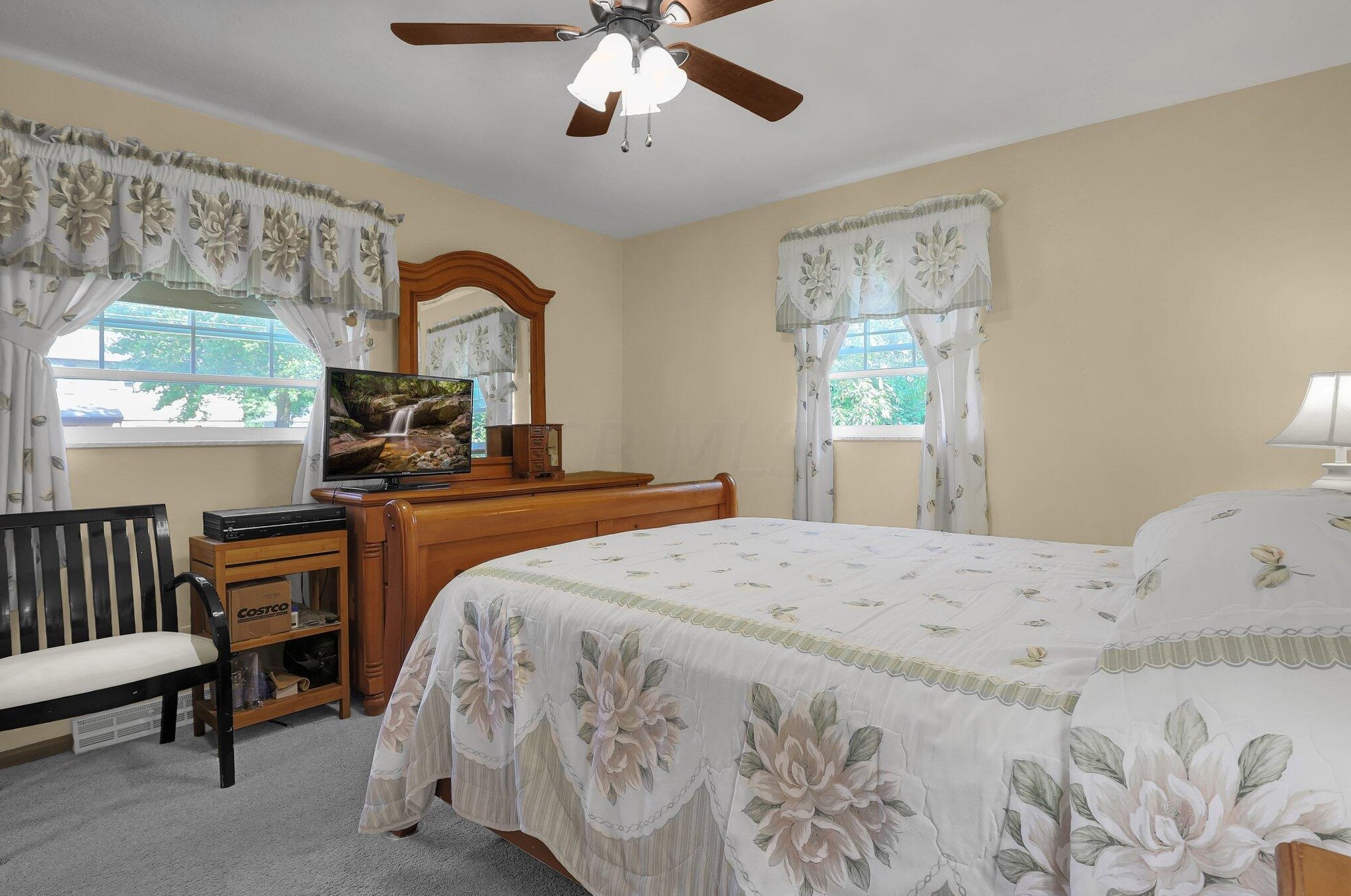 487 Briarwood Dr, Columbus OH 43213-2058 exterior