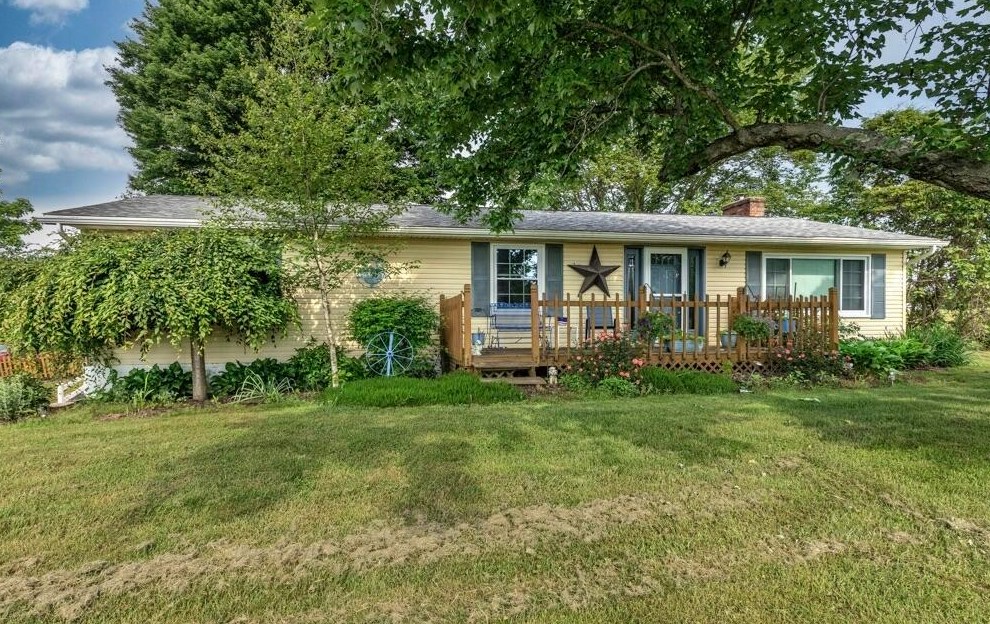1365 Old Rushville Rd, Rushville, OH 43150-9777