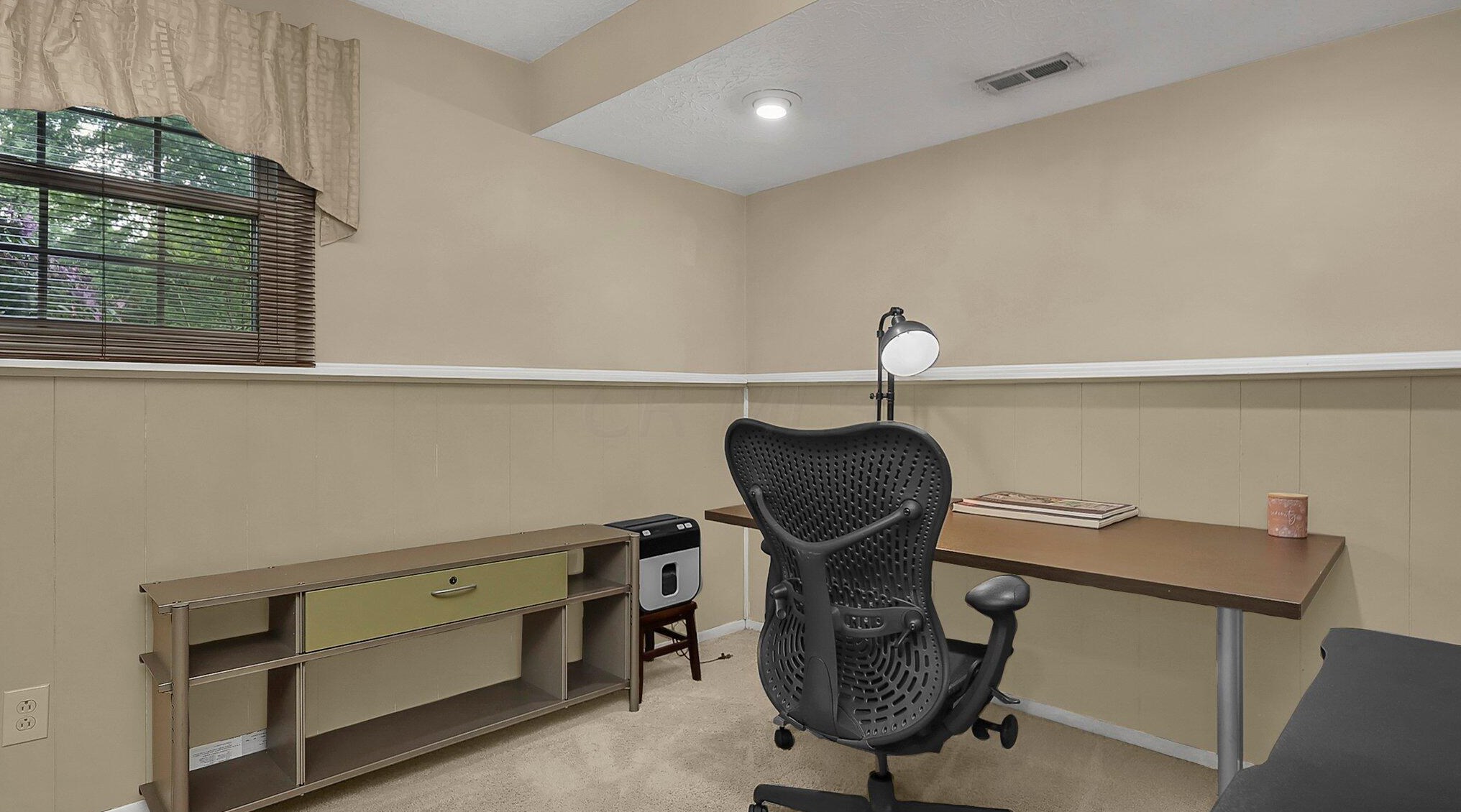 7832 Larchwood St, Dublin OH  43016 exterior