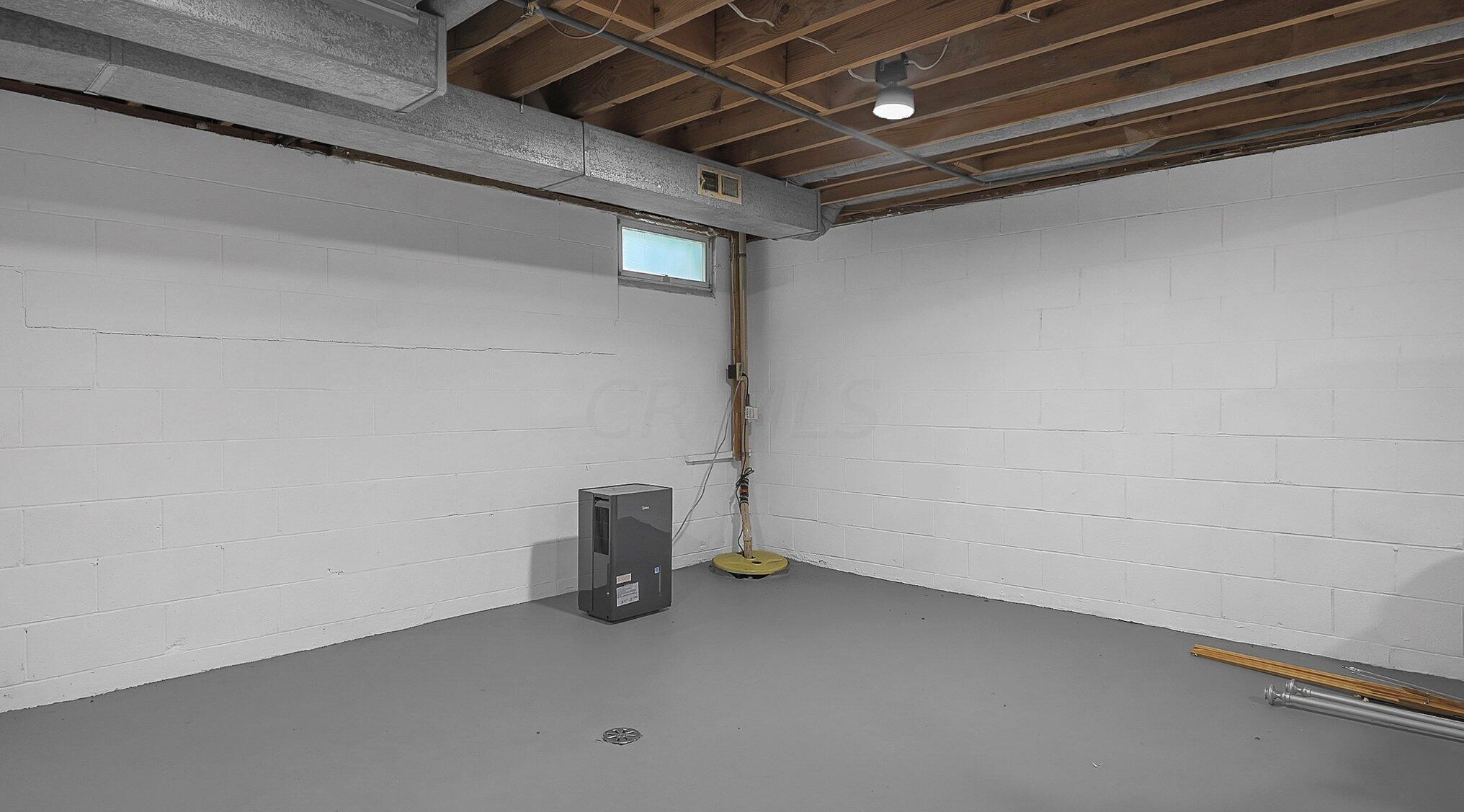 7832 Larchwood St, Dublin OH  43016 exterior